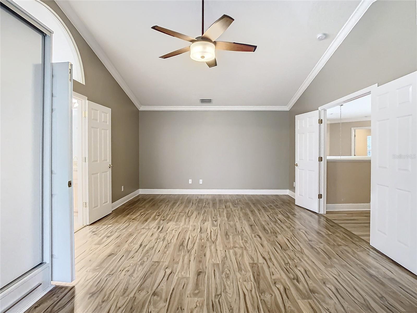 18817 CHAVILLE RD, LUTZ, FL, 33558