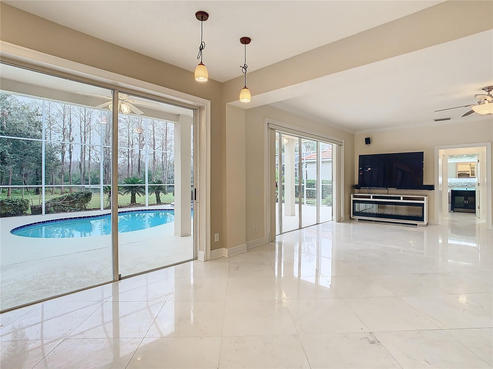 18817 CHAVILLE RD, LUTZ, FL, 33558