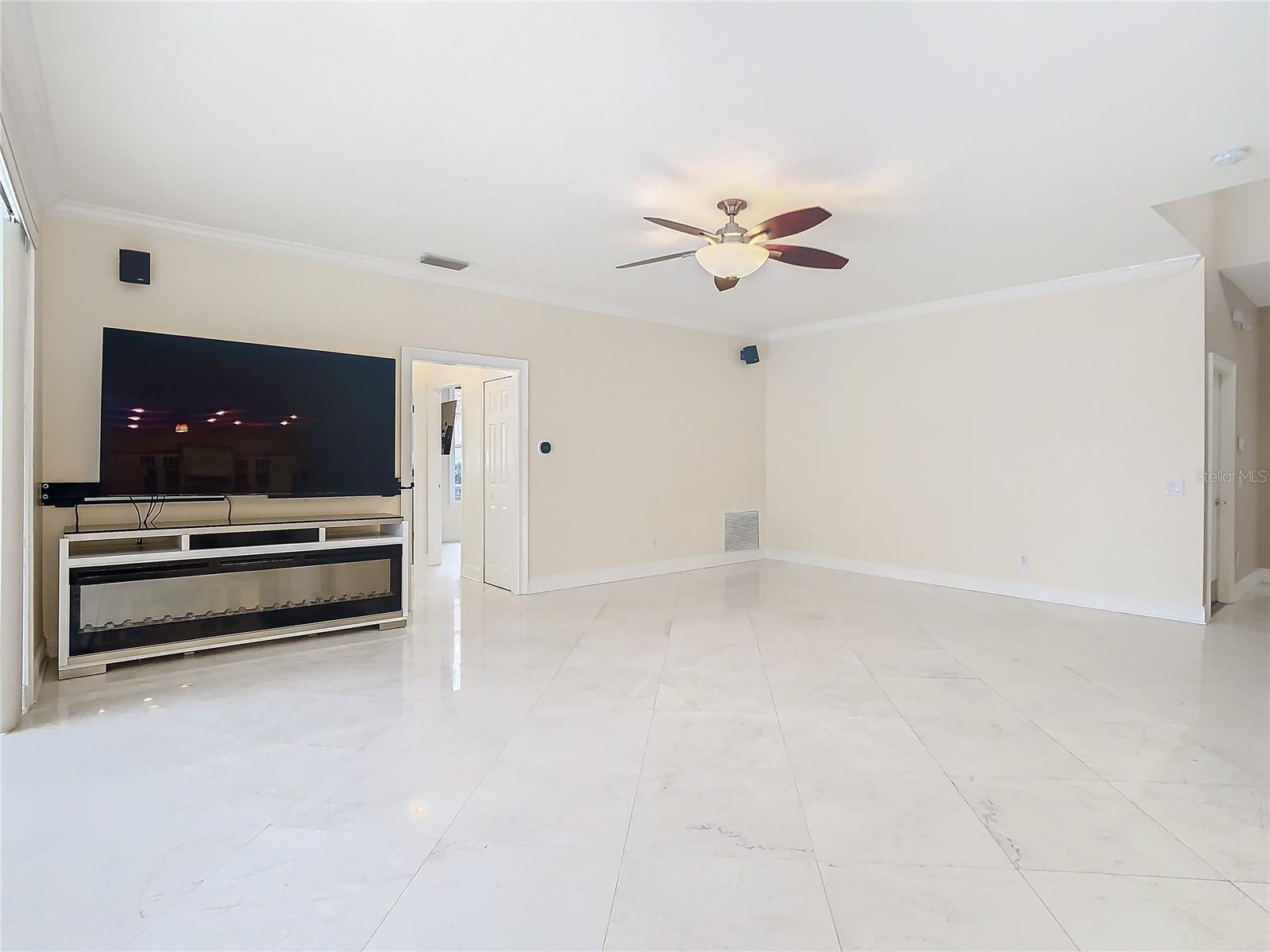 18817 CHAVILLE RD, LUTZ, FL, 33558
