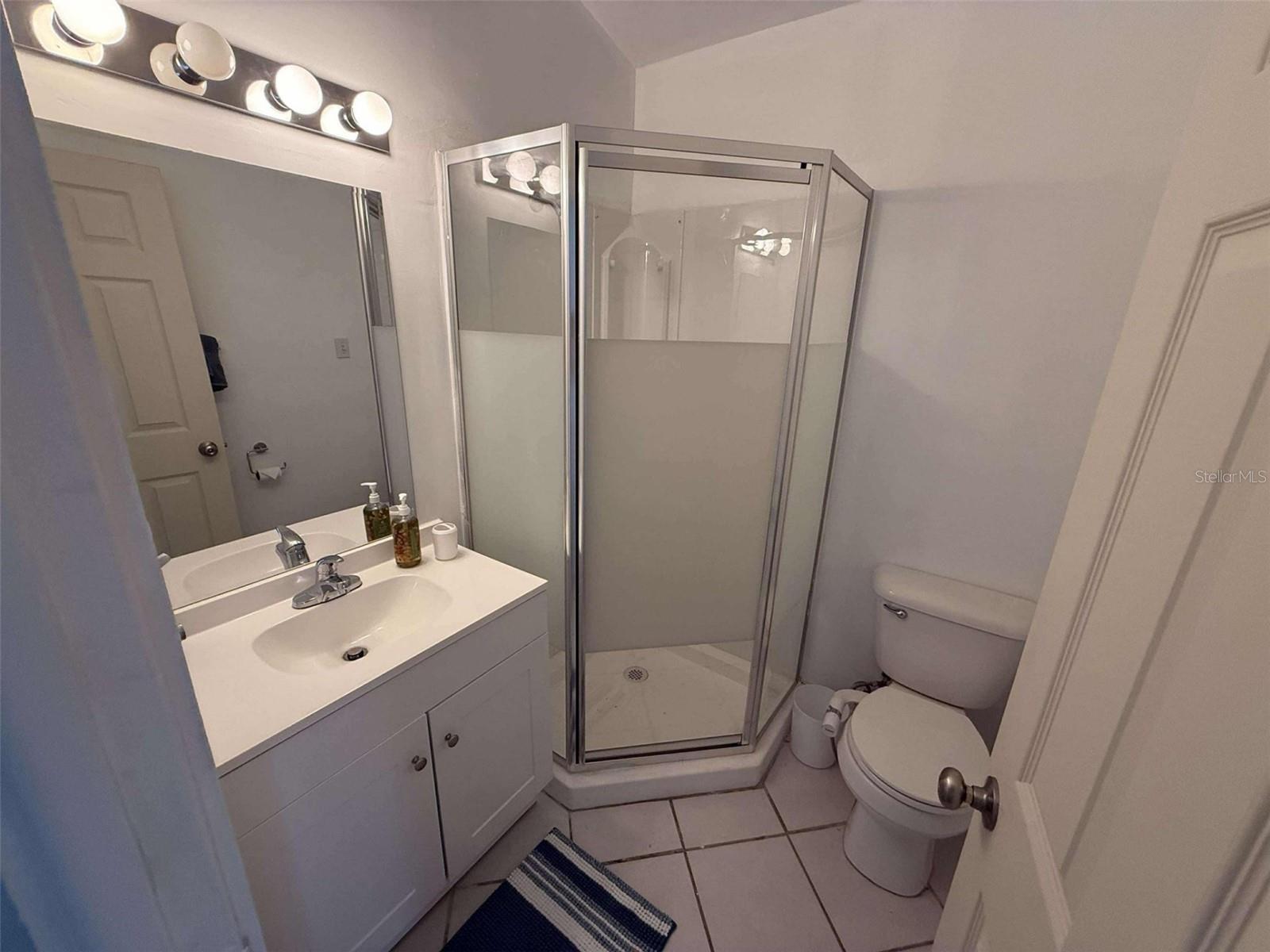 417 AVENIDA DE MAYO, SARASOTA, FL, 34242