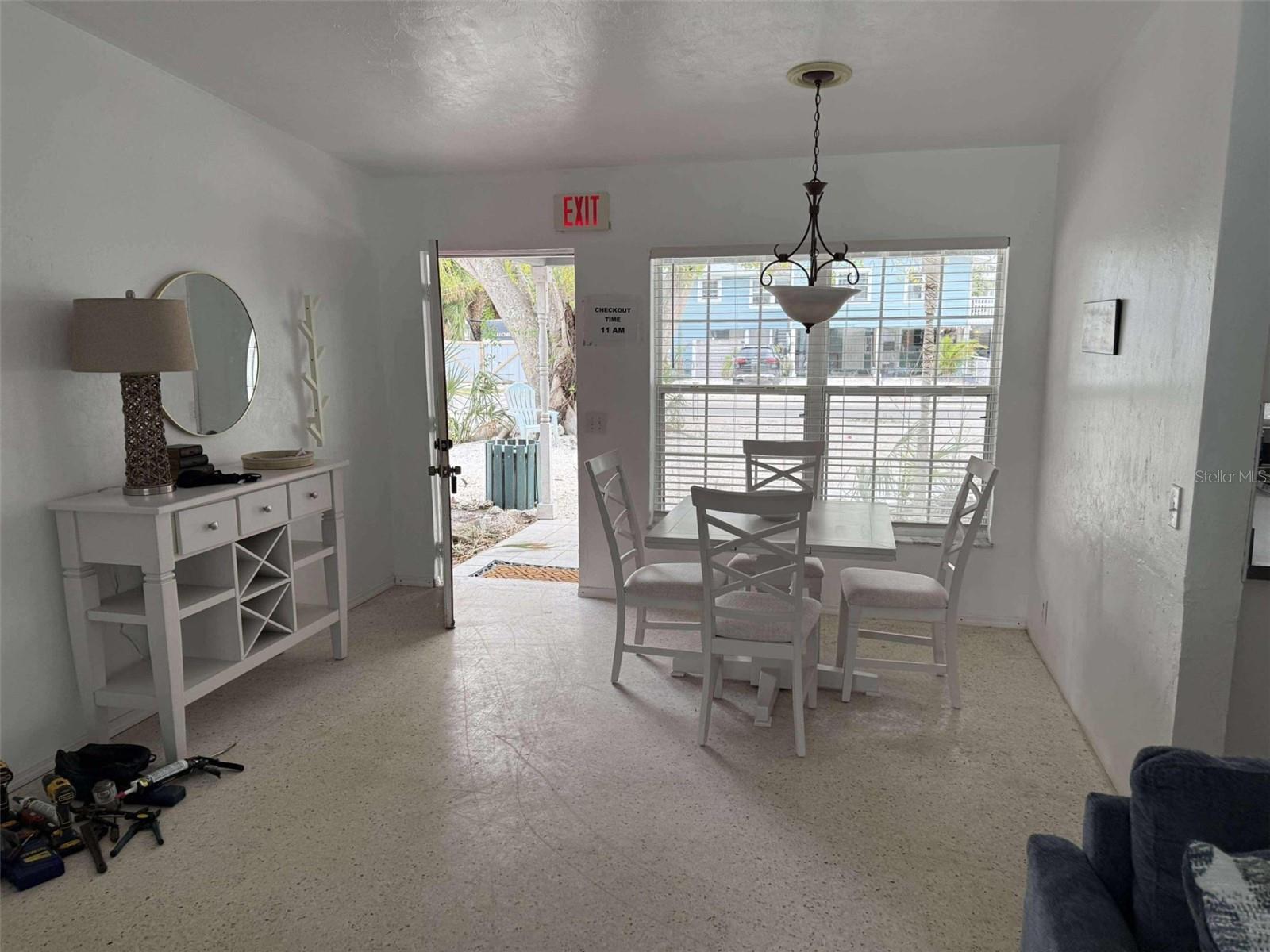 417 AVENIDA DE MAYO, SARASOTA, FL, 34242