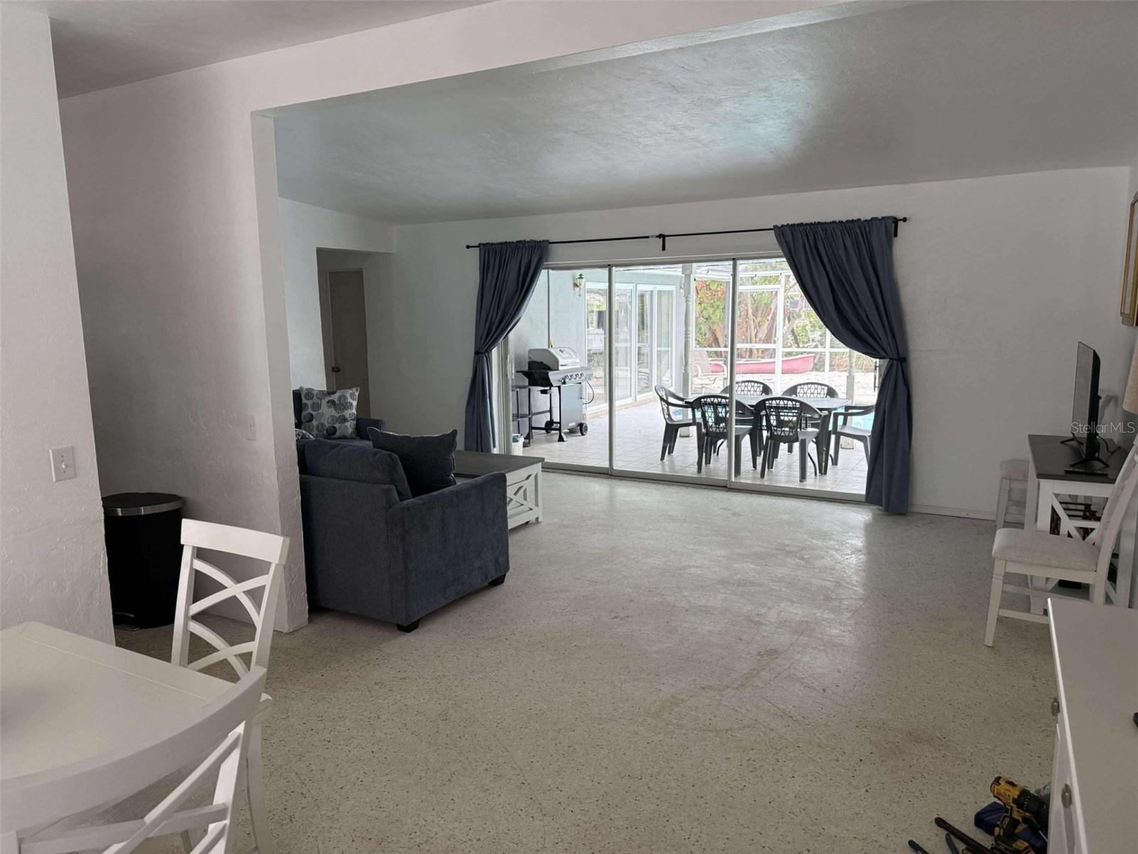 417 AVENIDA DE MAYO, SARASOTA, FL, 34242