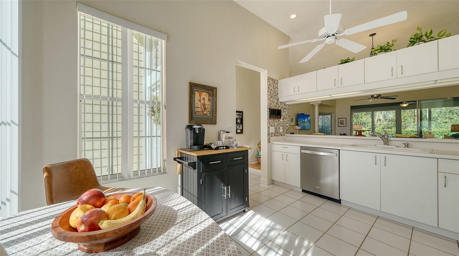 7628 WHITEBRIDGE GLN, UNIVERSITY PARK, FL, 34201