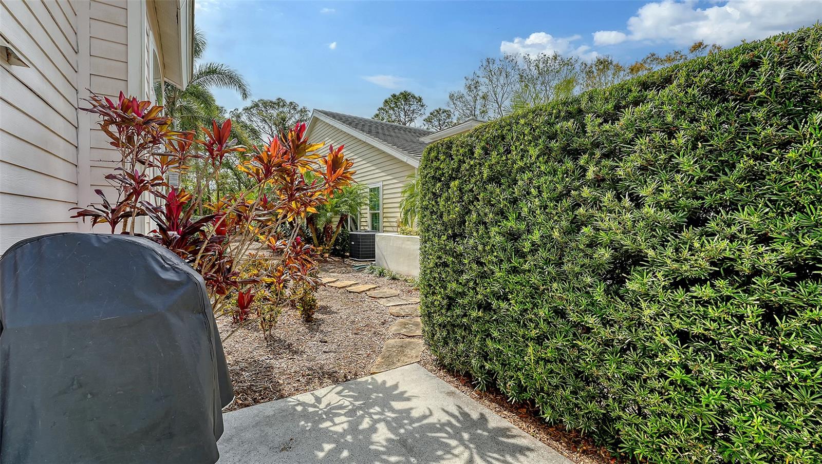 7741 WHITEBRIDGE GLN, UNIVERSITY PARK, FL, 34201