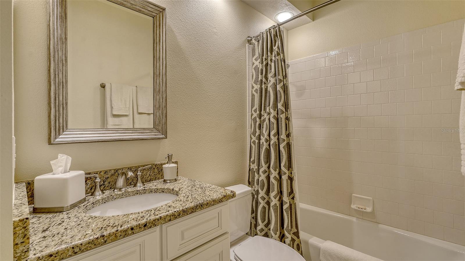 7741 WHITEBRIDGE GLN, UNIVERSITY PARK, FL, 34201
