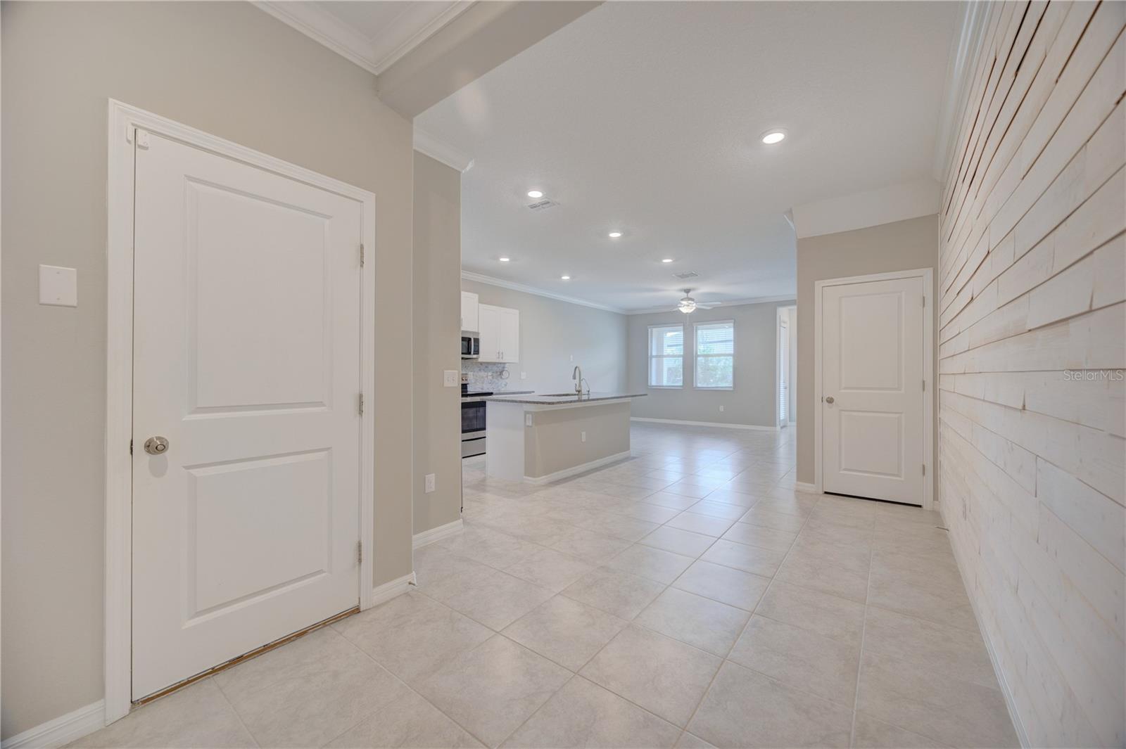 31970 BLUE PASSING LOOP, WESLEY CHAPEL, FL, 33545