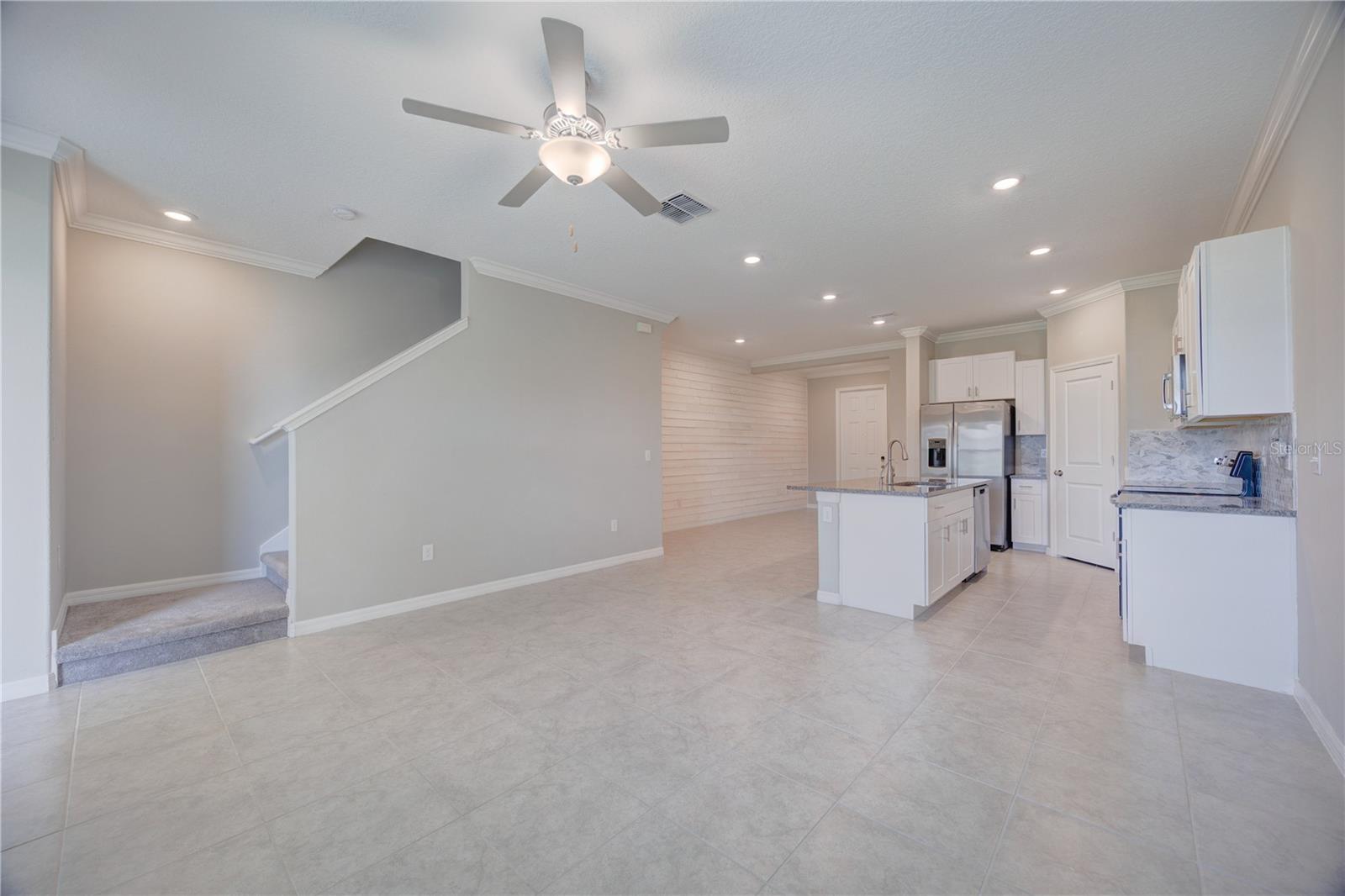 31970 BLUE PASSING LOOP, WESLEY CHAPEL, FL, 33545