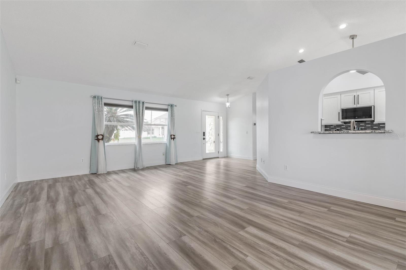 27 FLEMINGTON LN, PALM COAST, FL, 32137