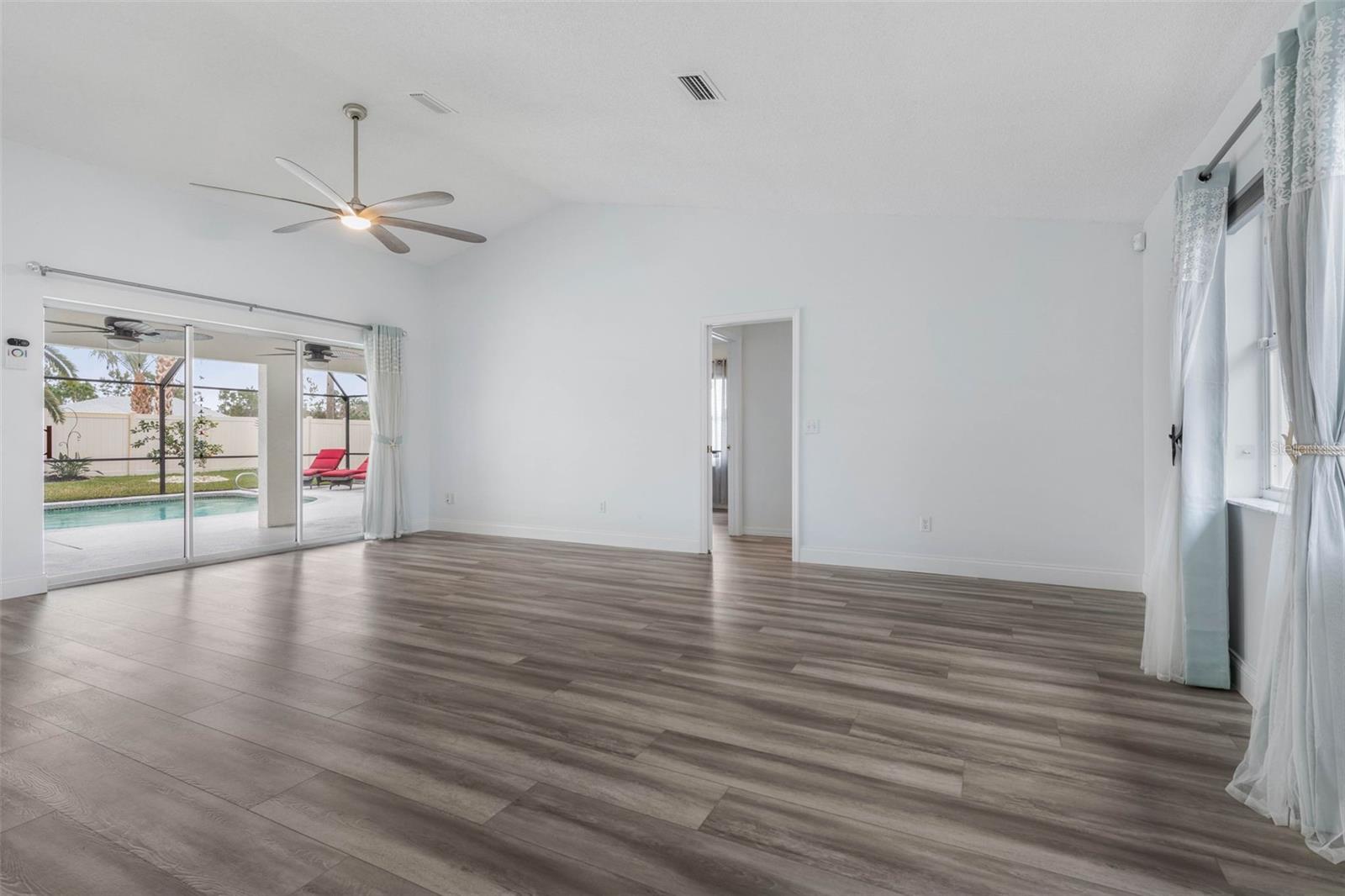 27 FLEMINGTON LN, PALM COAST, FL, 32137