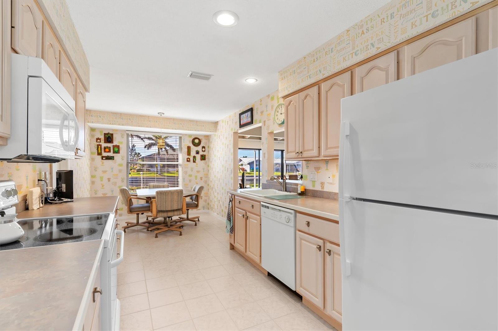 1075 MESSINA DR, PUNTA GORDA, FL, 33950
