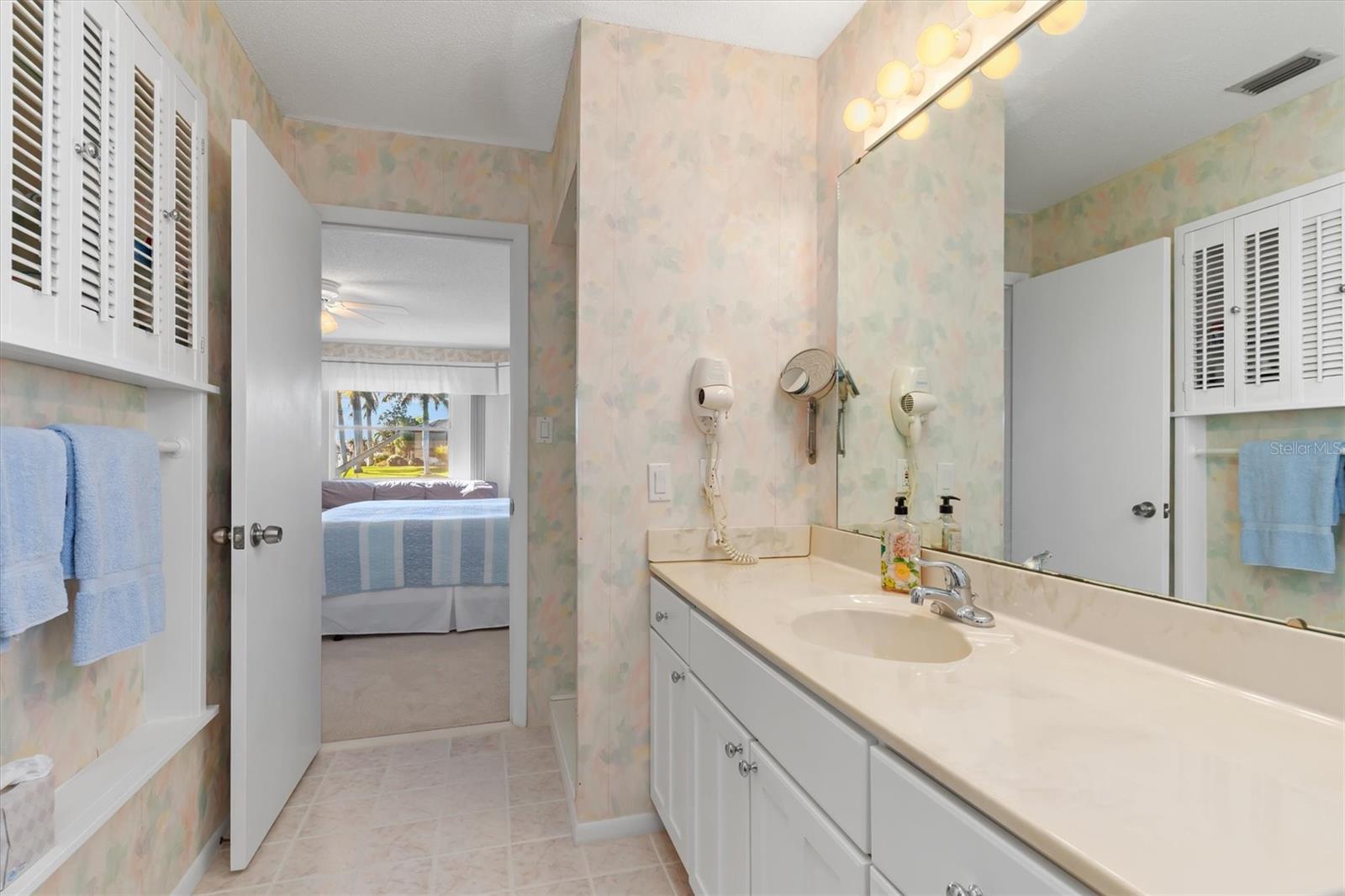 1075 MESSINA DR, PUNTA GORDA, FL, 33950