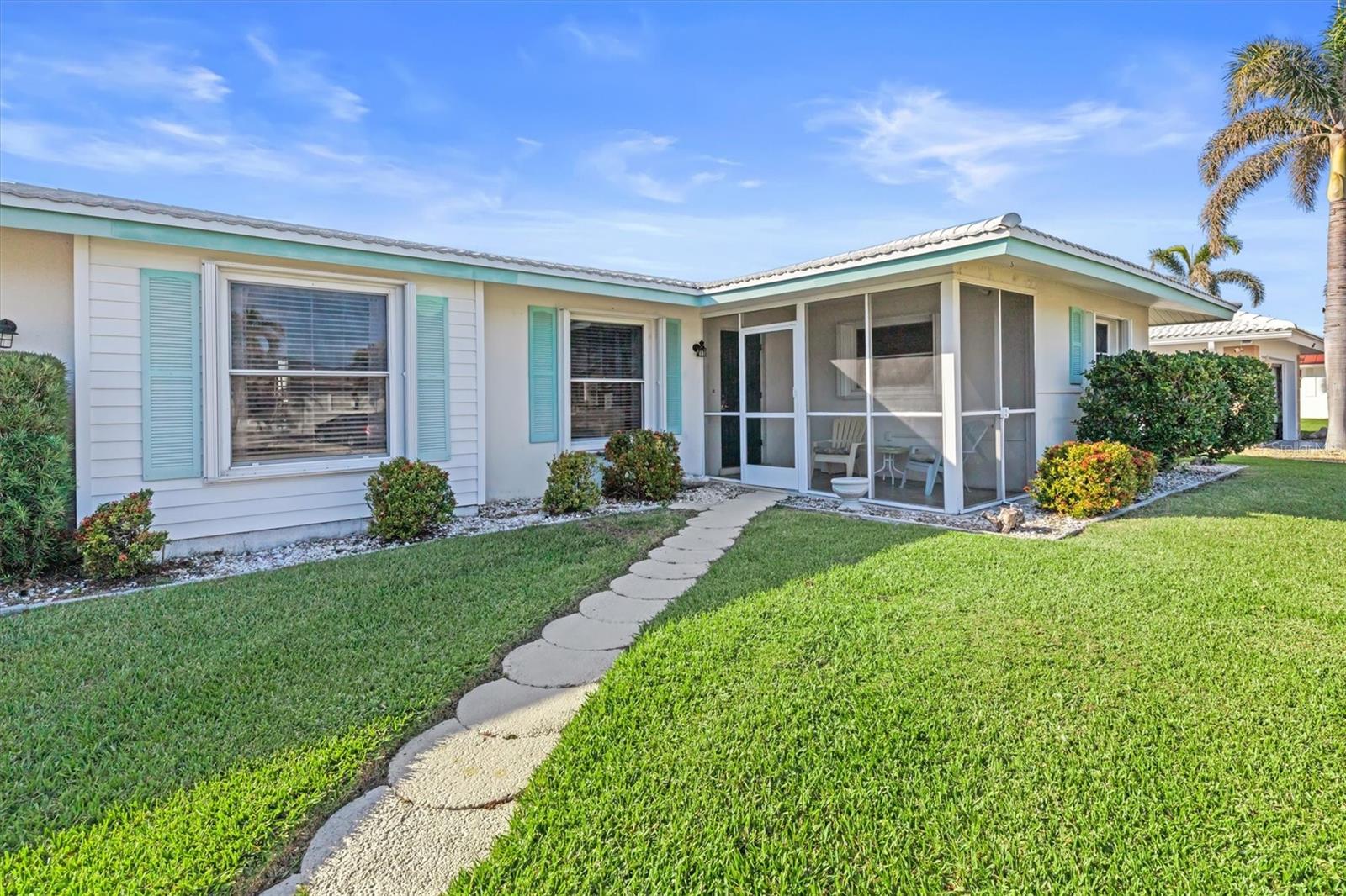1075 MESSINA DR, PUNTA GORDA, FL, 33950
