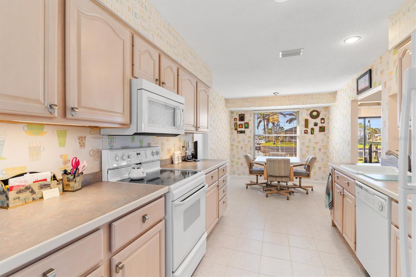 1075 MESSINA DR, PUNTA GORDA, FL, 33950