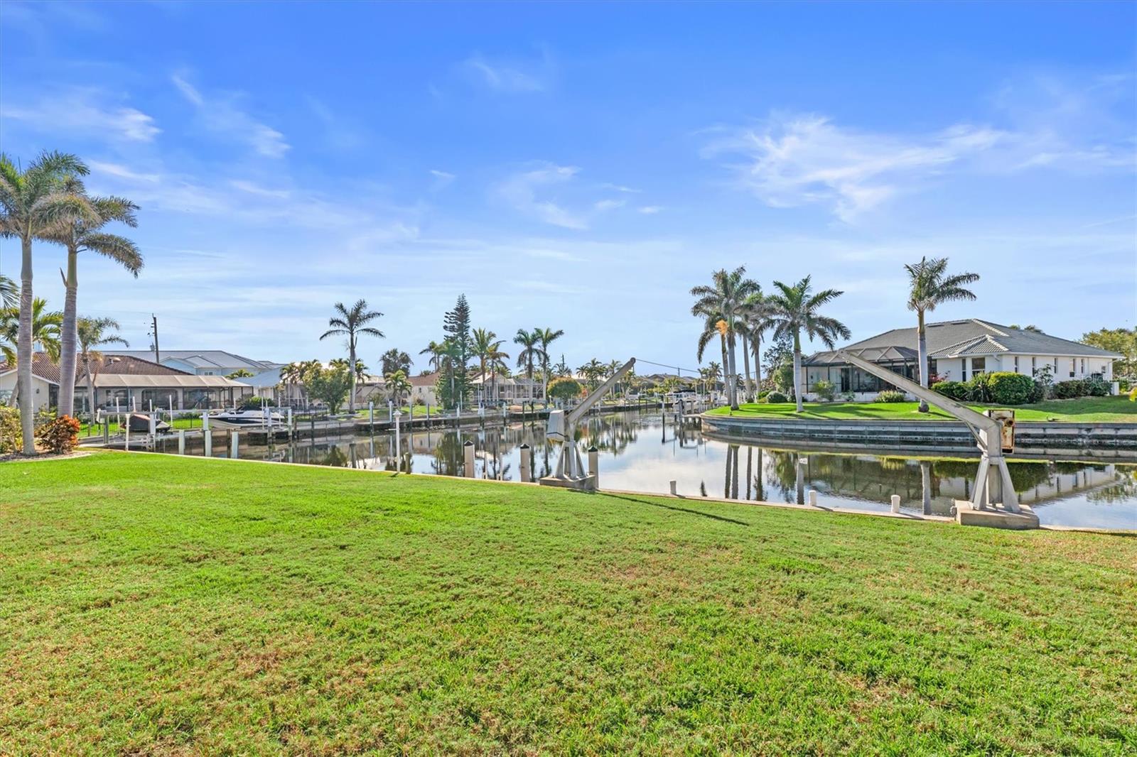 1075 MESSINA DR, PUNTA GORDA, FL, 33950