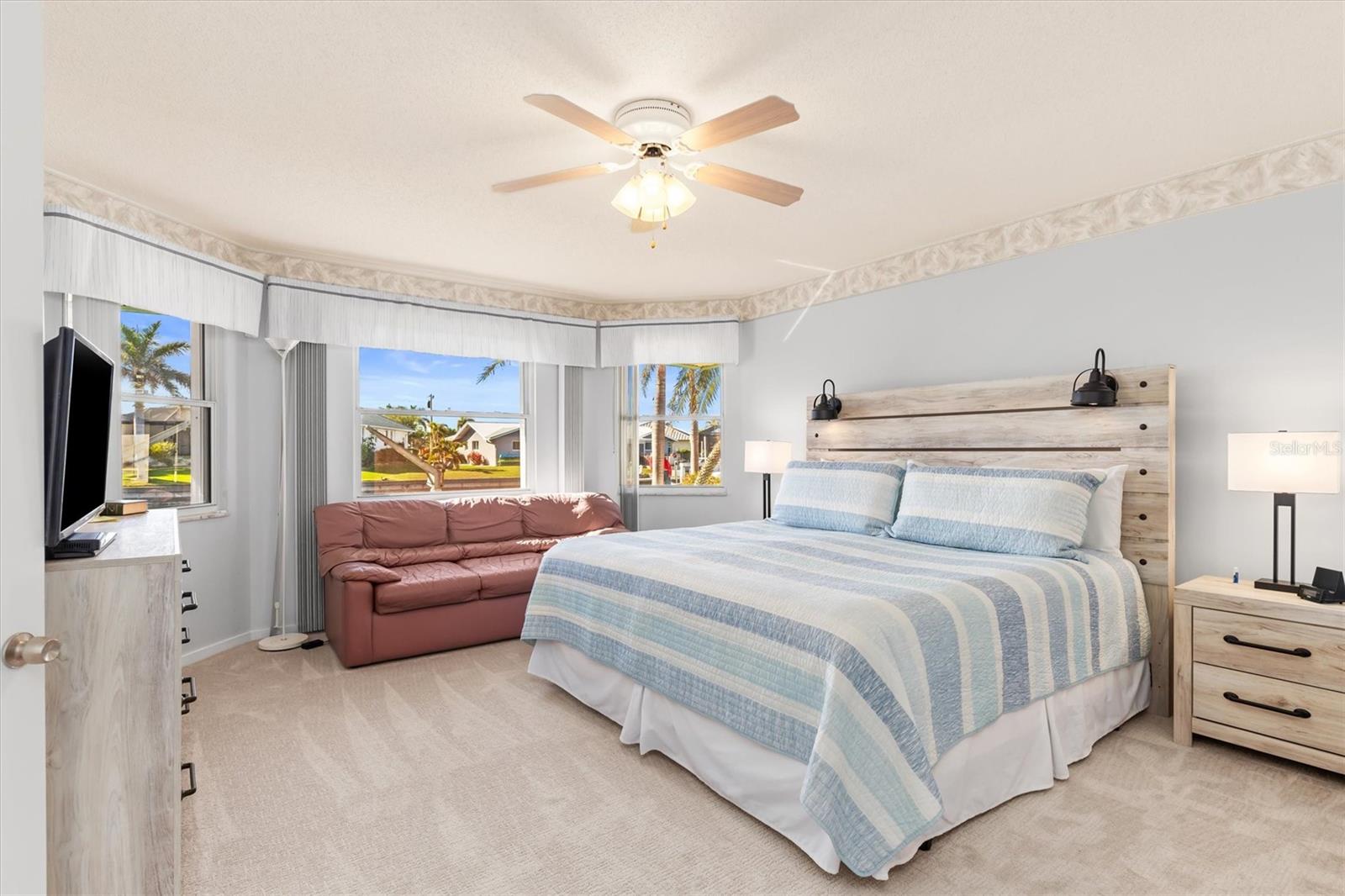 1075 MESSINA DR, PUNTA GORDA, FL, 33950