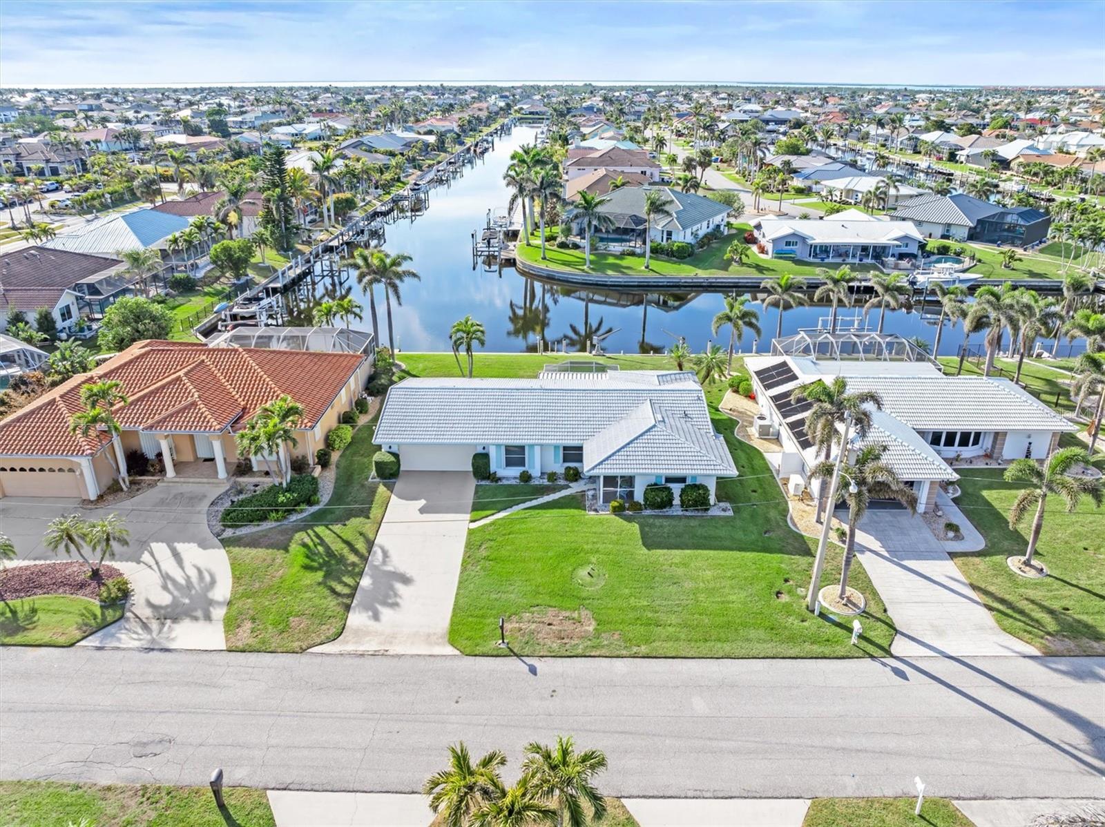 1075 MESSINA DR, PUNTA GORDA, FL, 33950