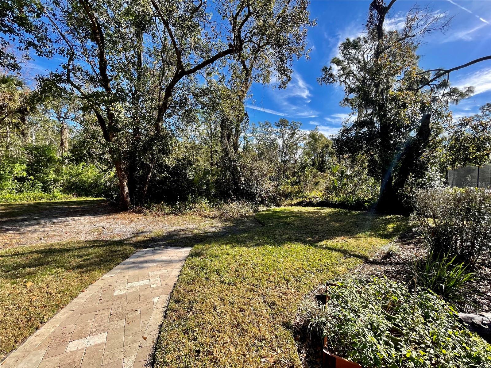 2704 BARRET AVE, PLANT CITY, FL, 33566