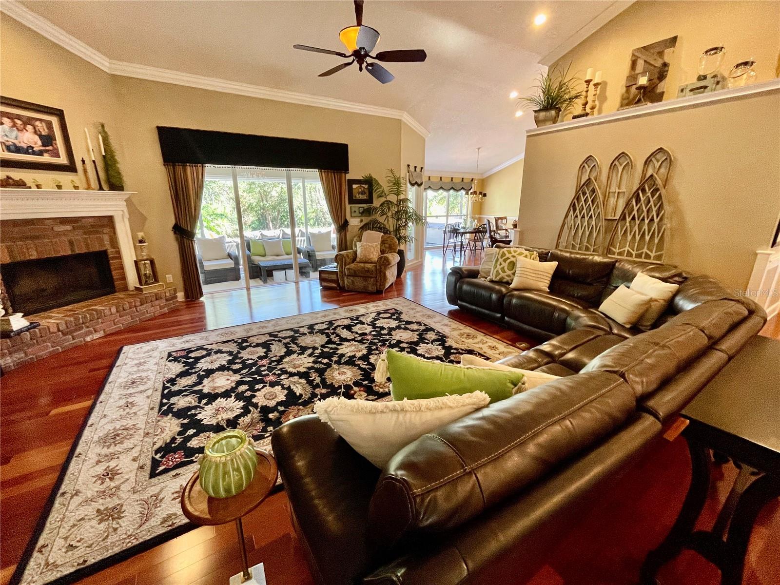 2704 BARRET AVE, PLANT CITY, FL, 33566