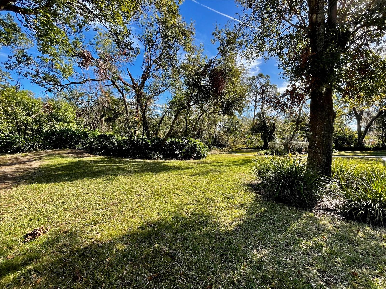 2704 BARRET AVE, PLANT CITY, FL, 33566