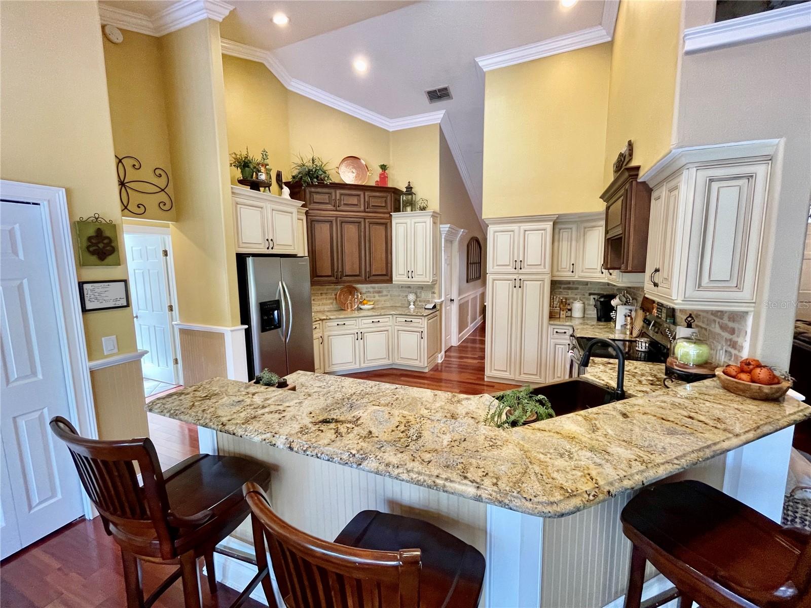 2704 BARRET AVE, PLANT CITY, FL, 33566