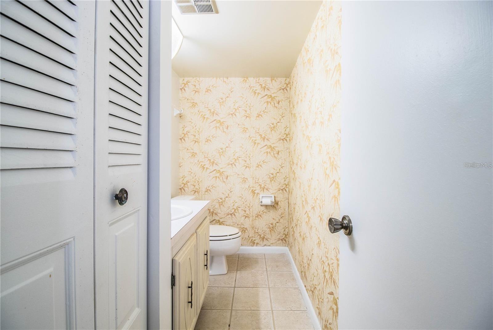 1130 N LAKE PARKER AVE #A202, LAKELAND, FL, 33805