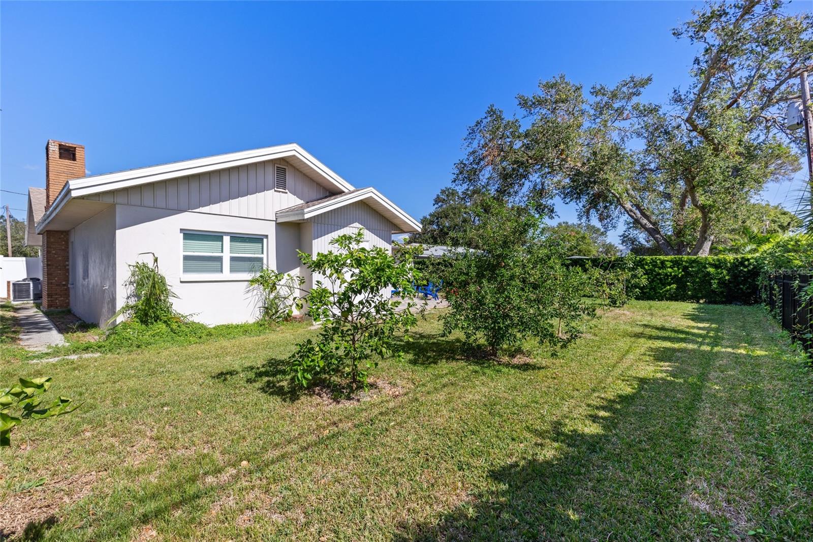 2620 RENATTA DR, BELLEAIR BLUFFS, FL, 33770