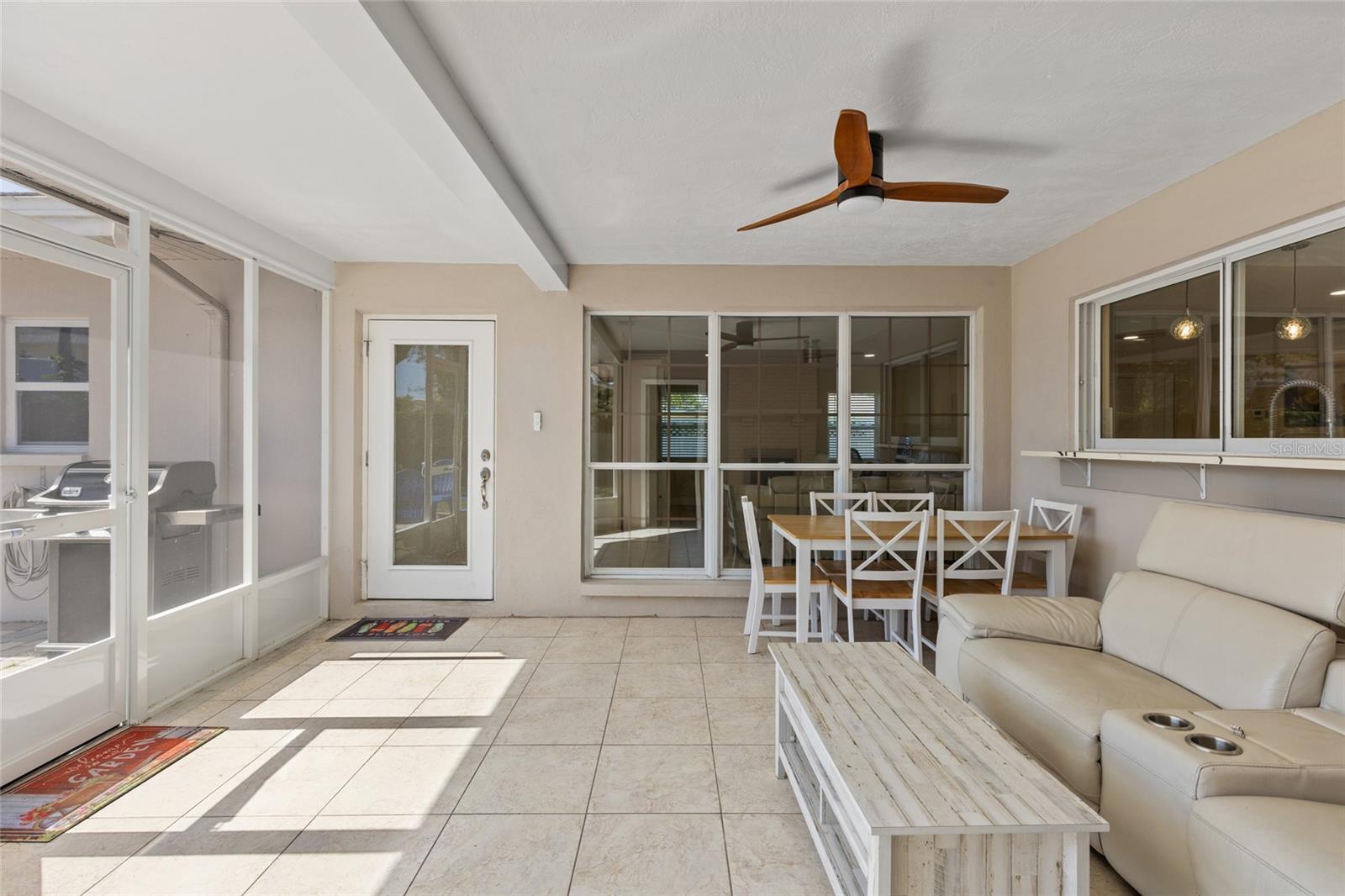 2620 RENATTA DR, BELLEAIR BLUFFS, FL, 33770
