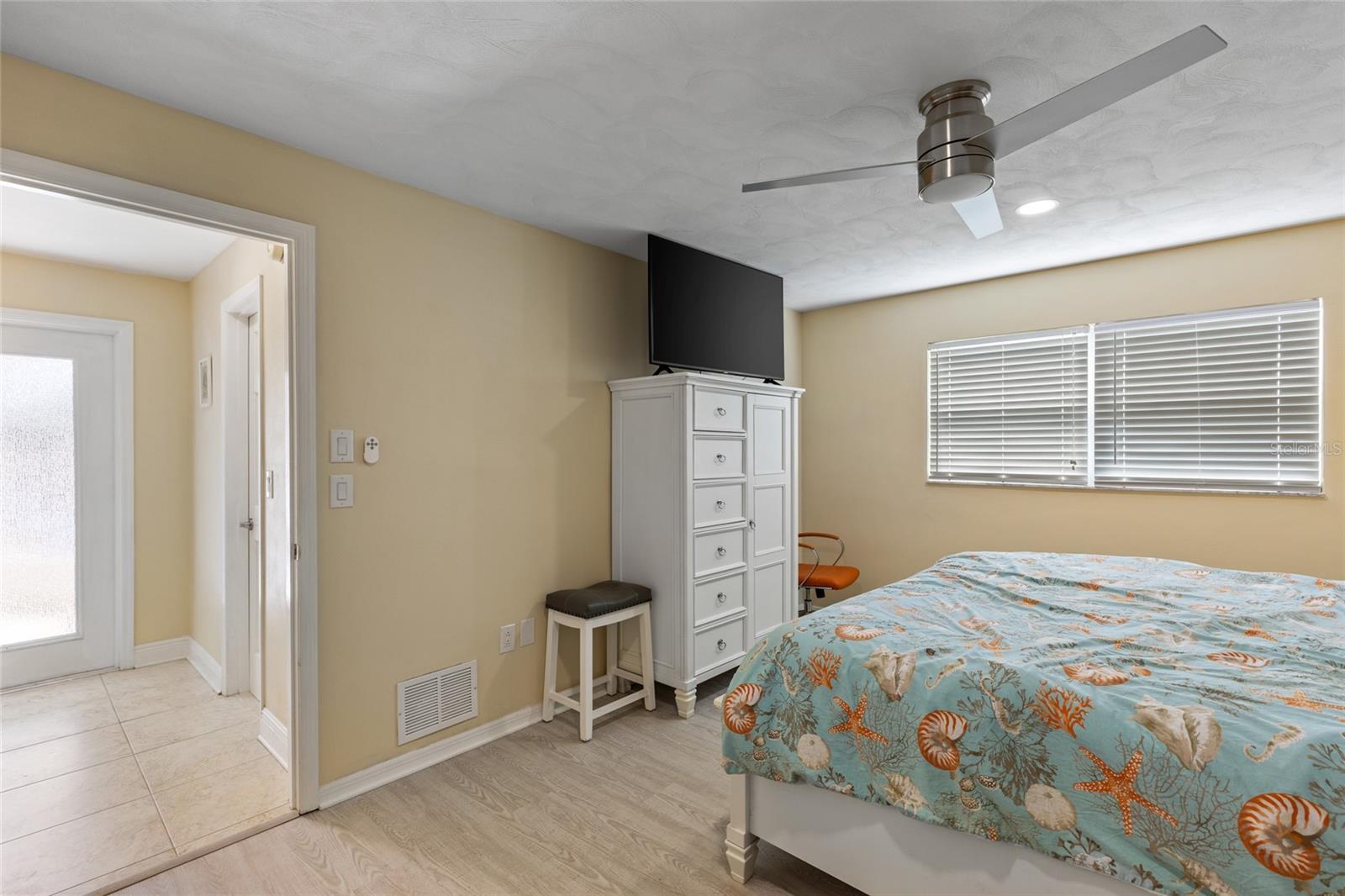 2620 RENATTA DR, BELLEAIR BLUFFS, FL, 33770