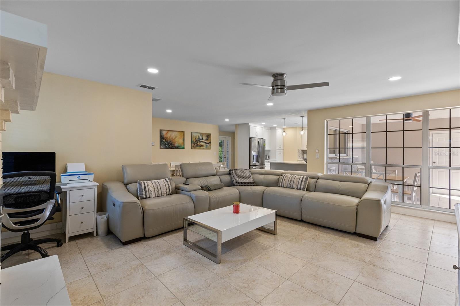 2620 RENATTA DR, BELLEAIR BLUFFS, FL, 33770