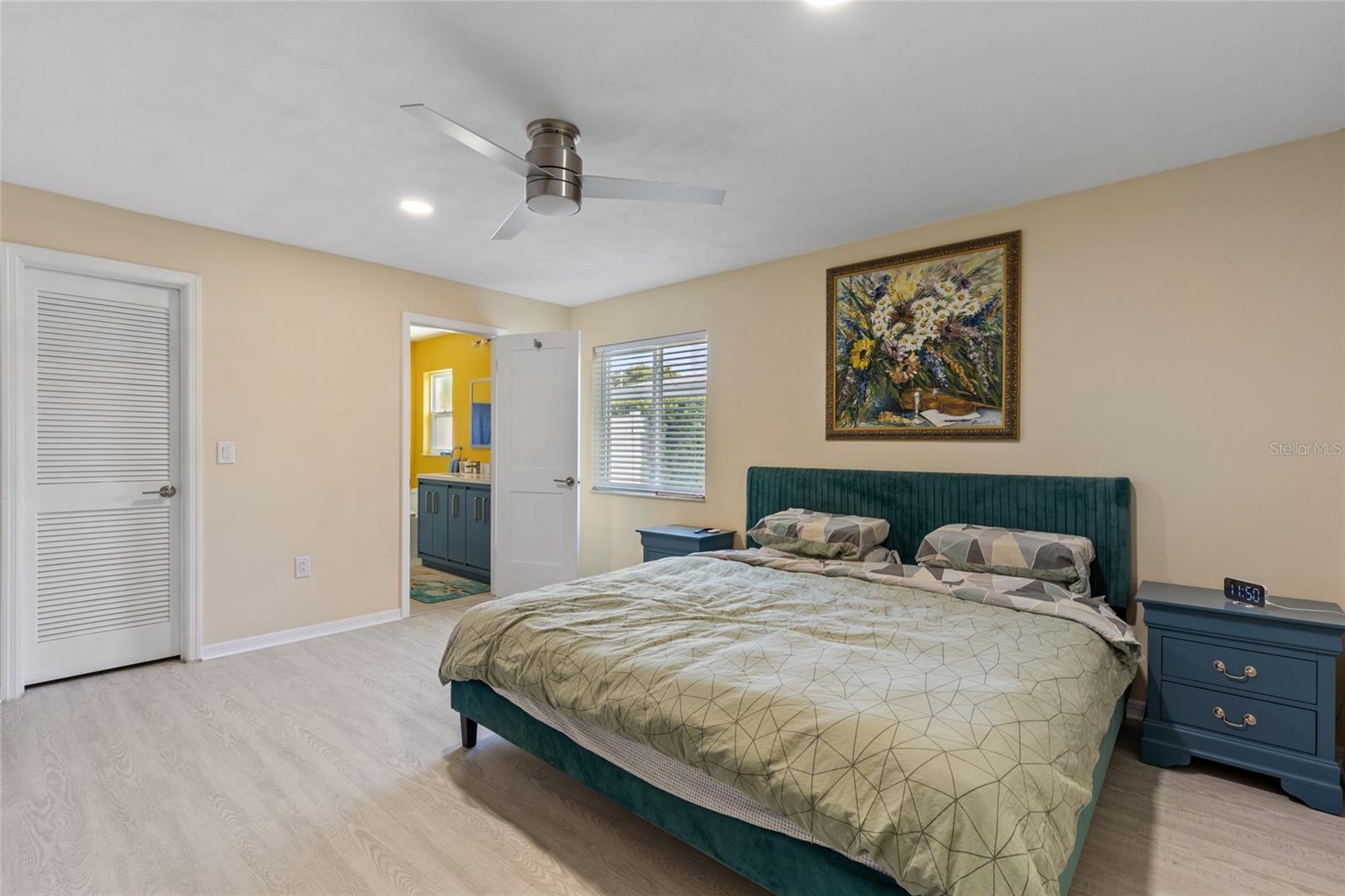 2620 RENATTA DR, BELLEAIR BLUFFS, FL, 33770