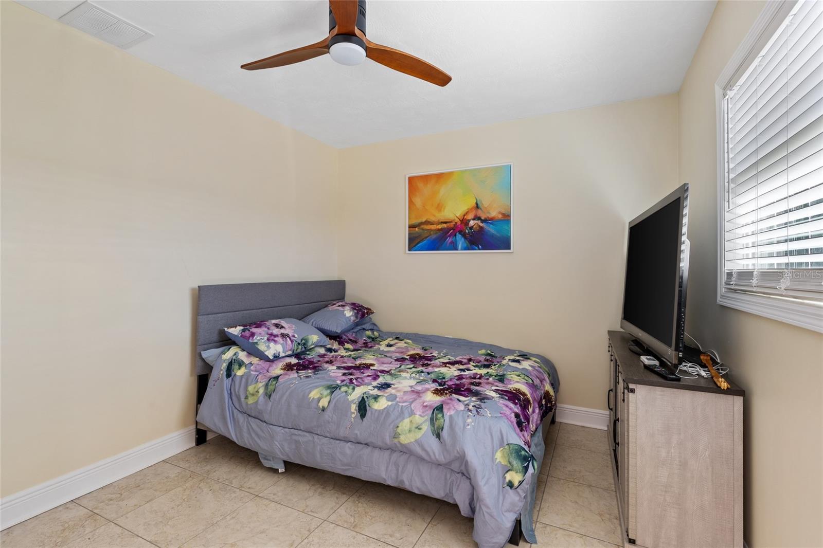 2620 RENATTA DR, BELLEAIR BLUFFS, FL, 33770