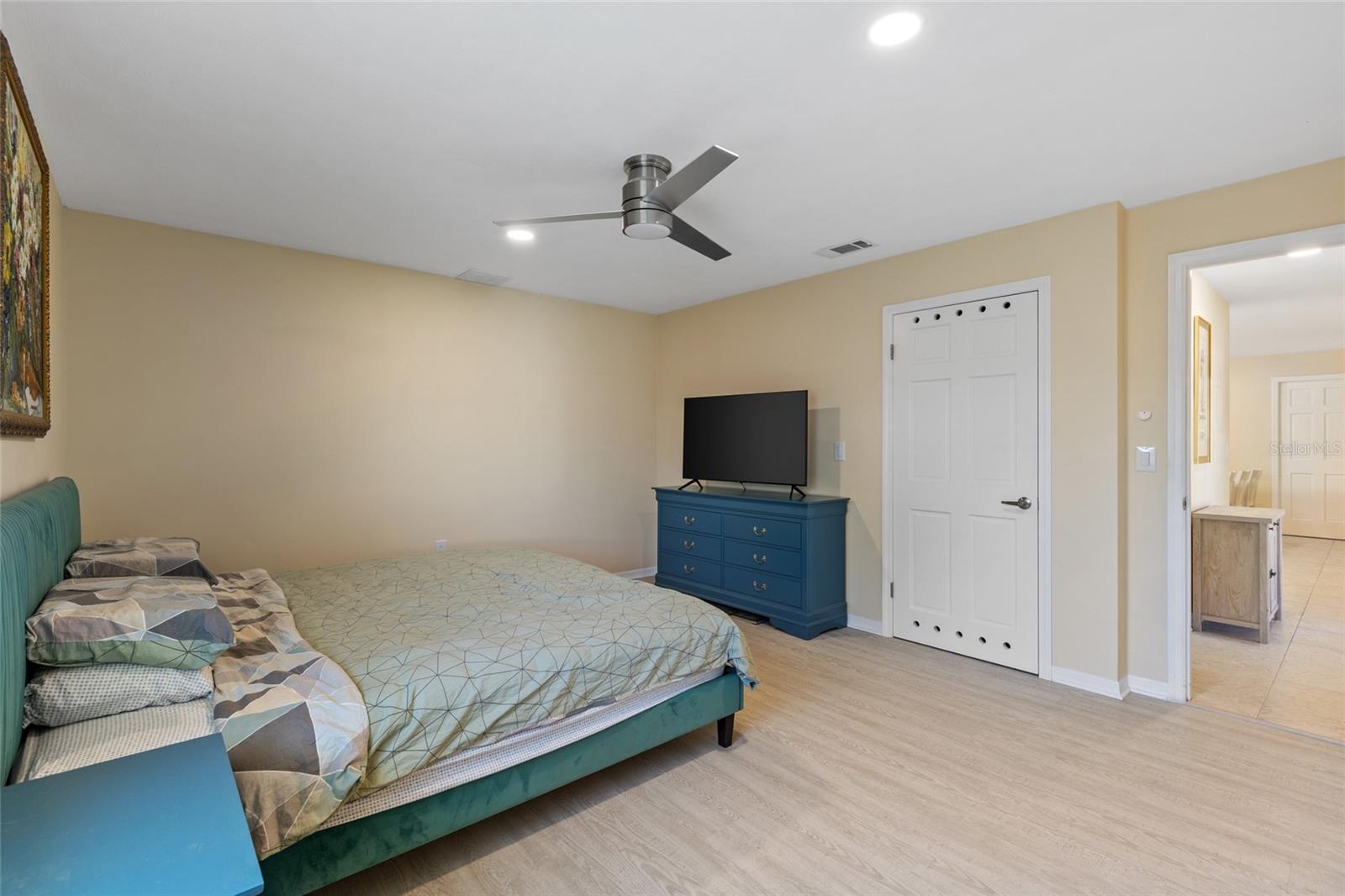2620 RENATTA DR, BELLEAIR BLUFFS, FL, 33770