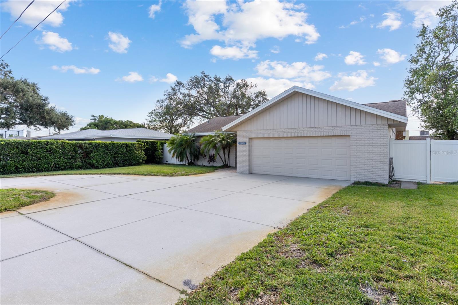 2620 RENATTA DR, BELLEAIR BLUFFS, FL, 33770