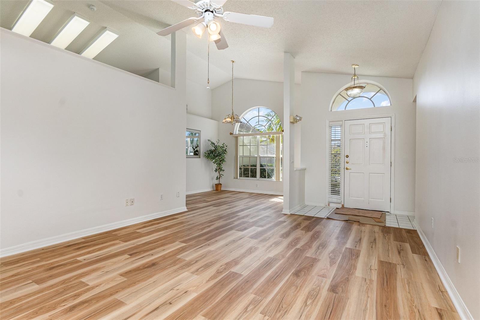 242 OLD MILL CIR, KISSIMMEE, FL, 34746
