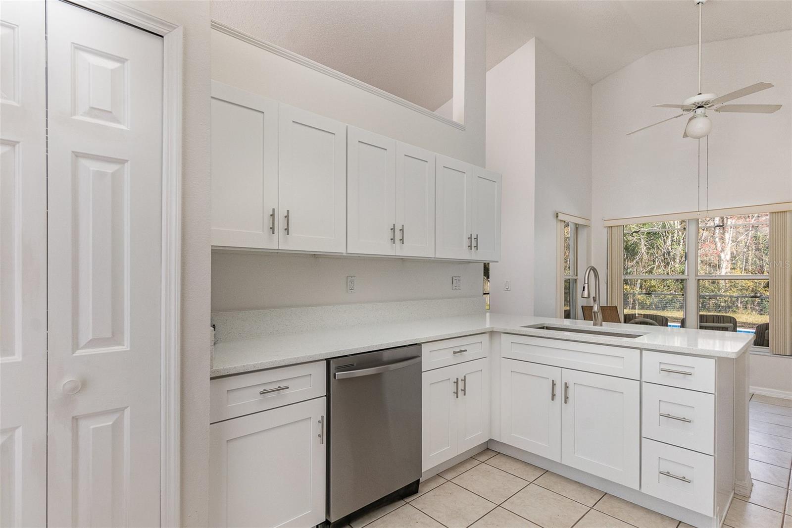 242 OLD MILL CIR, KISSIMMEE, FL, 34746