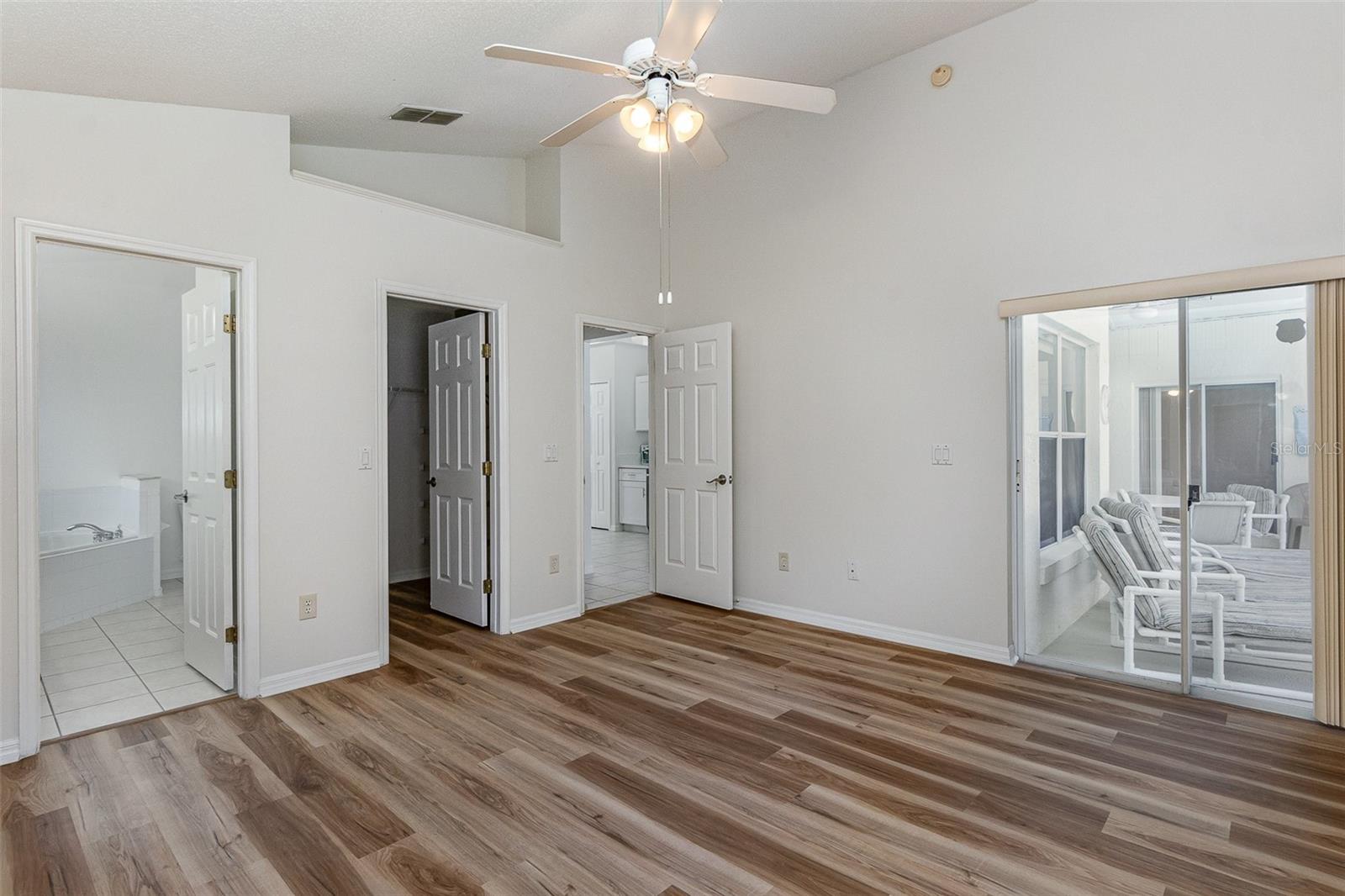 242 OLD MILL CIR, KISSIMMEE, FL, 34746
