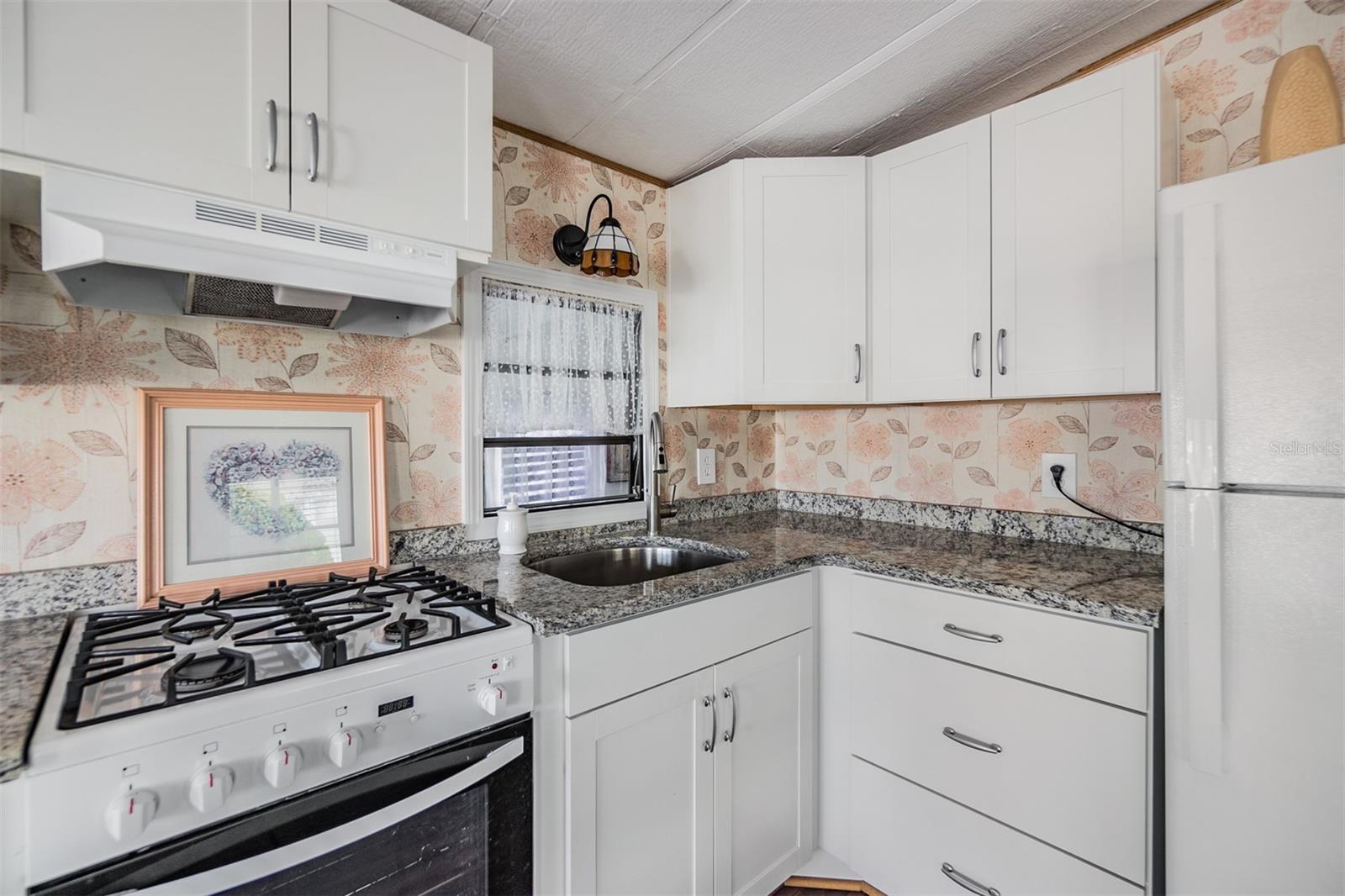 39334 MAHER DR, ZEPHYRHILLS, FL, 33542