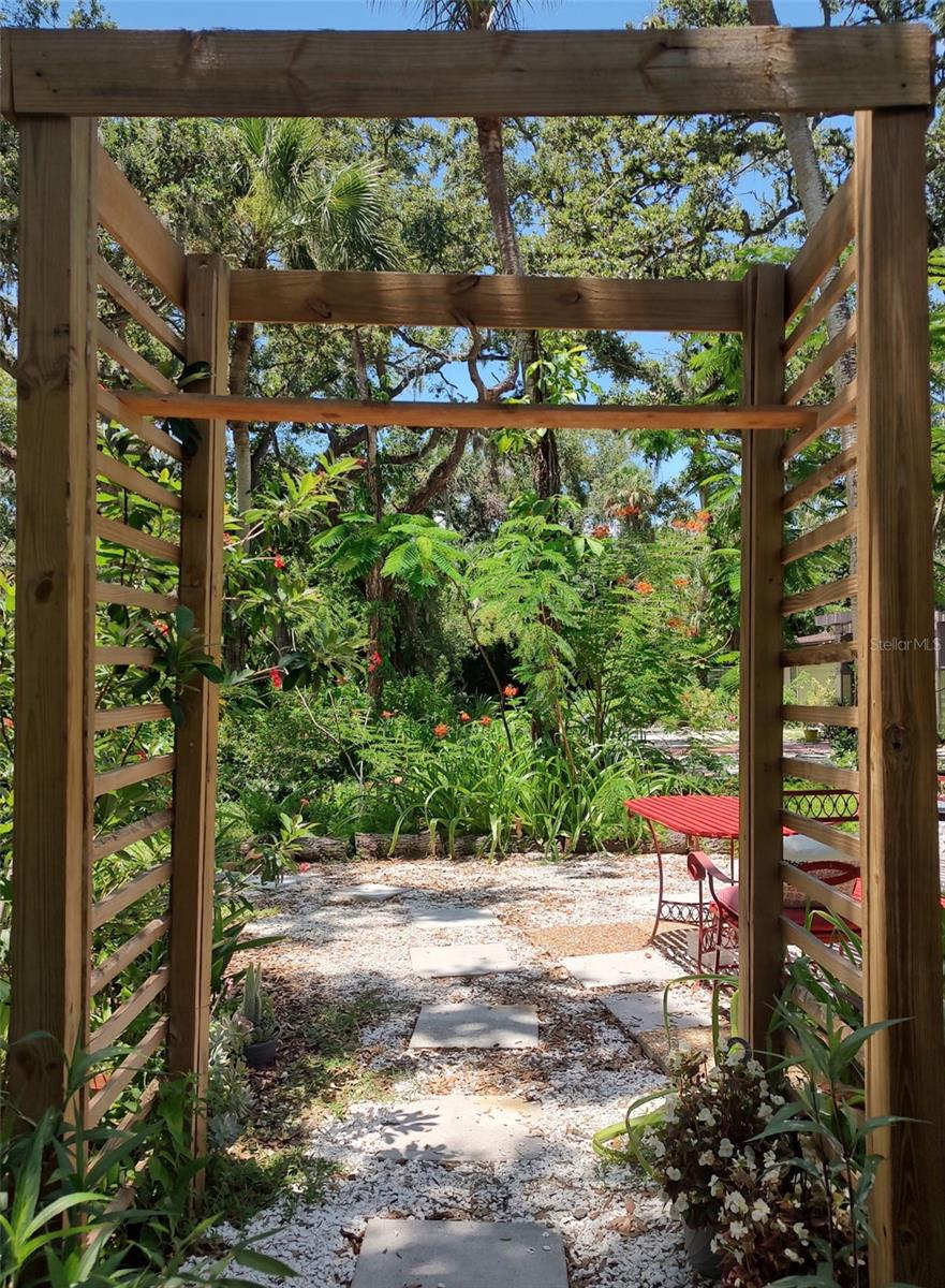 3400 CLARK DR, SARASOTA, FL, 34234