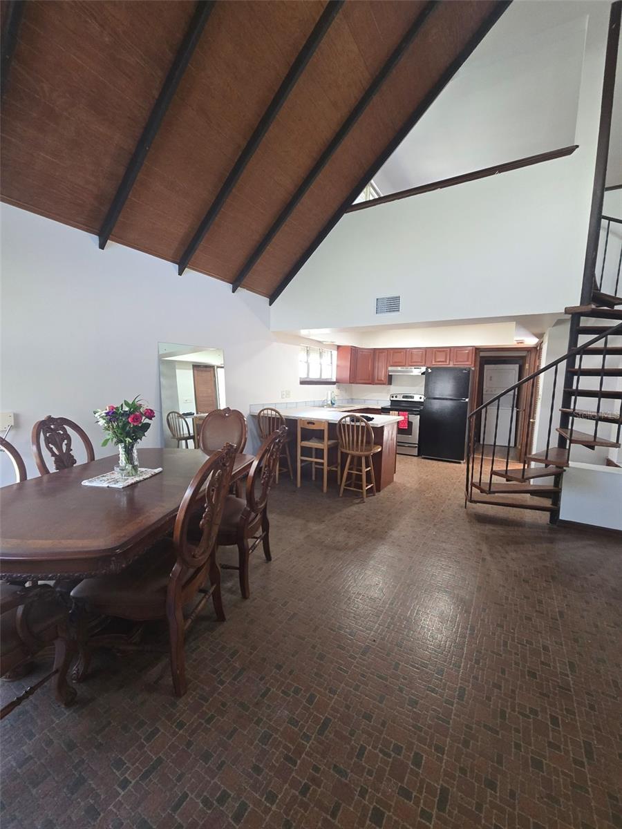 16314 DEW DROP LN, TAMPA, FL, 33625