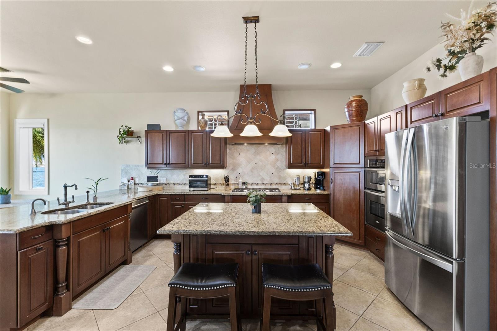 110 DRIFTWOOD LN, LARGO, FL, 33770