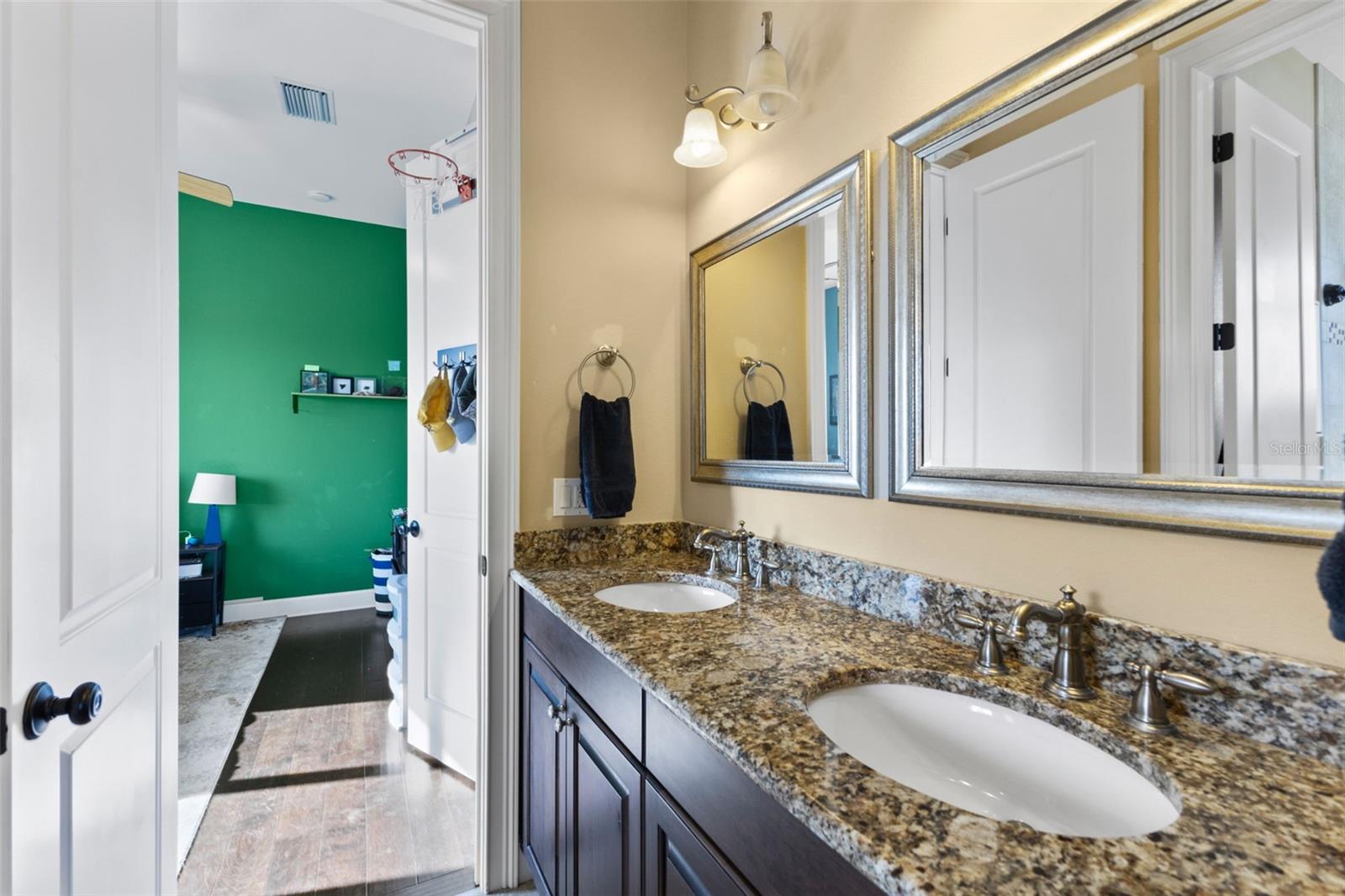 110 DRIFTWOOD LN, LARGO, FL, 33770