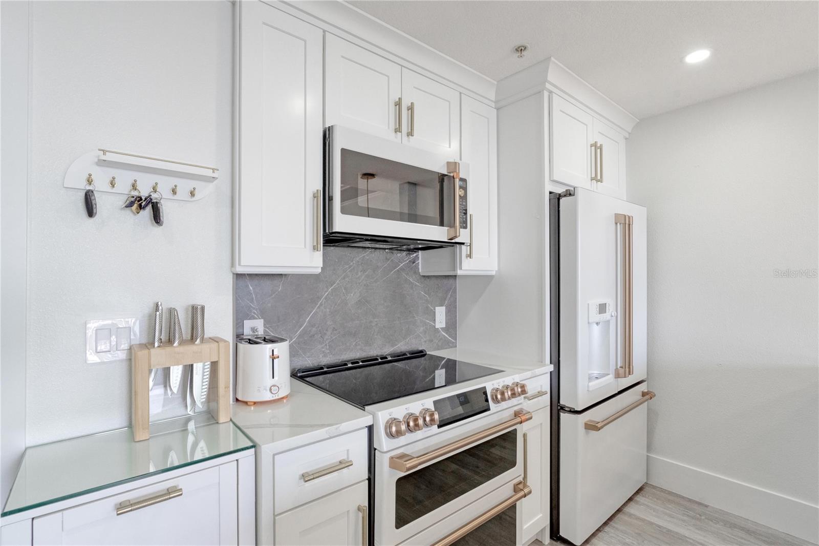 750 N TAMIAMI TRL #814, SARASOTA, FL, 34236