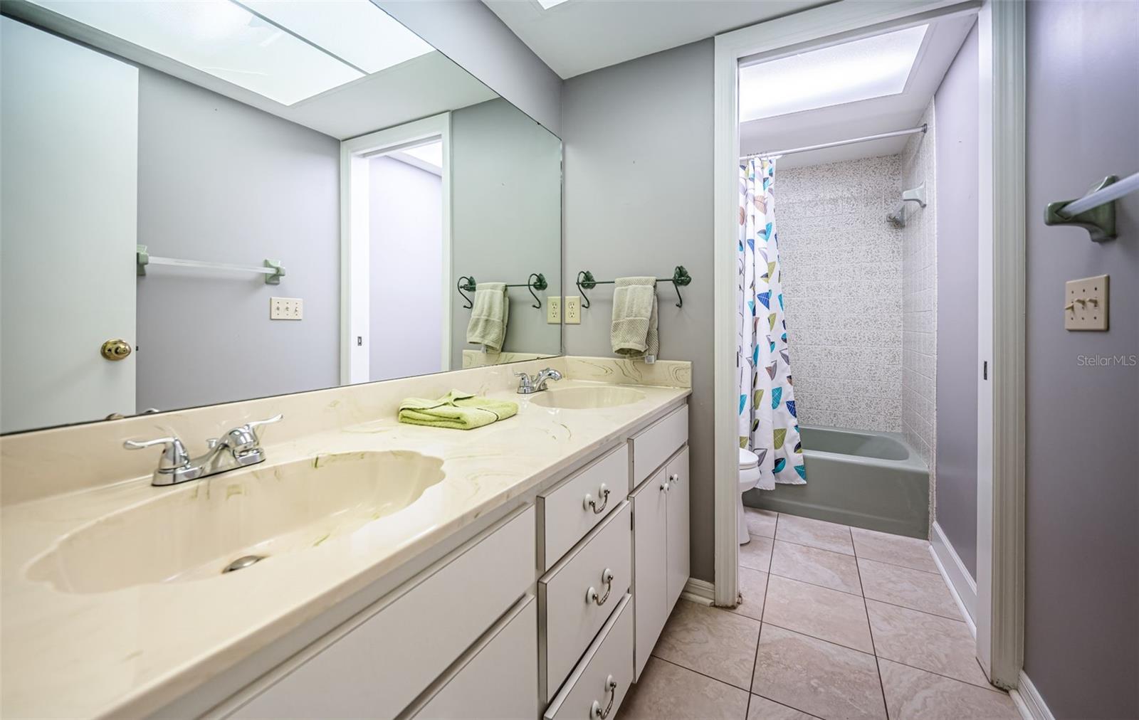 118 LAUREL TREE WAY, BRANDON, FL, 33511