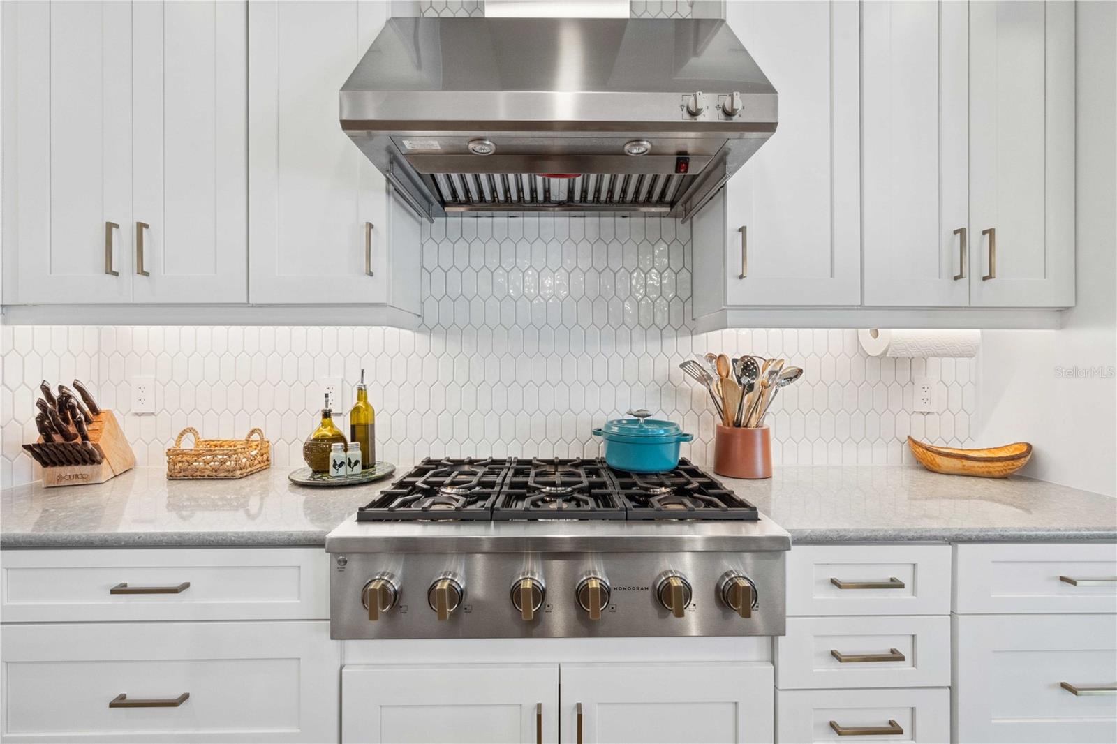 2466 HIGH TIDES WAY, WESLEY CHAPEL, FL, 33543