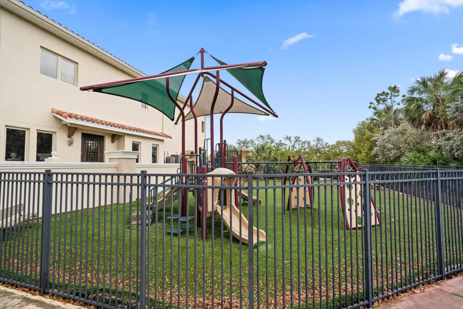 1009 BELLA VISTA DR NE, ST PETERSBURG, FL, 33702