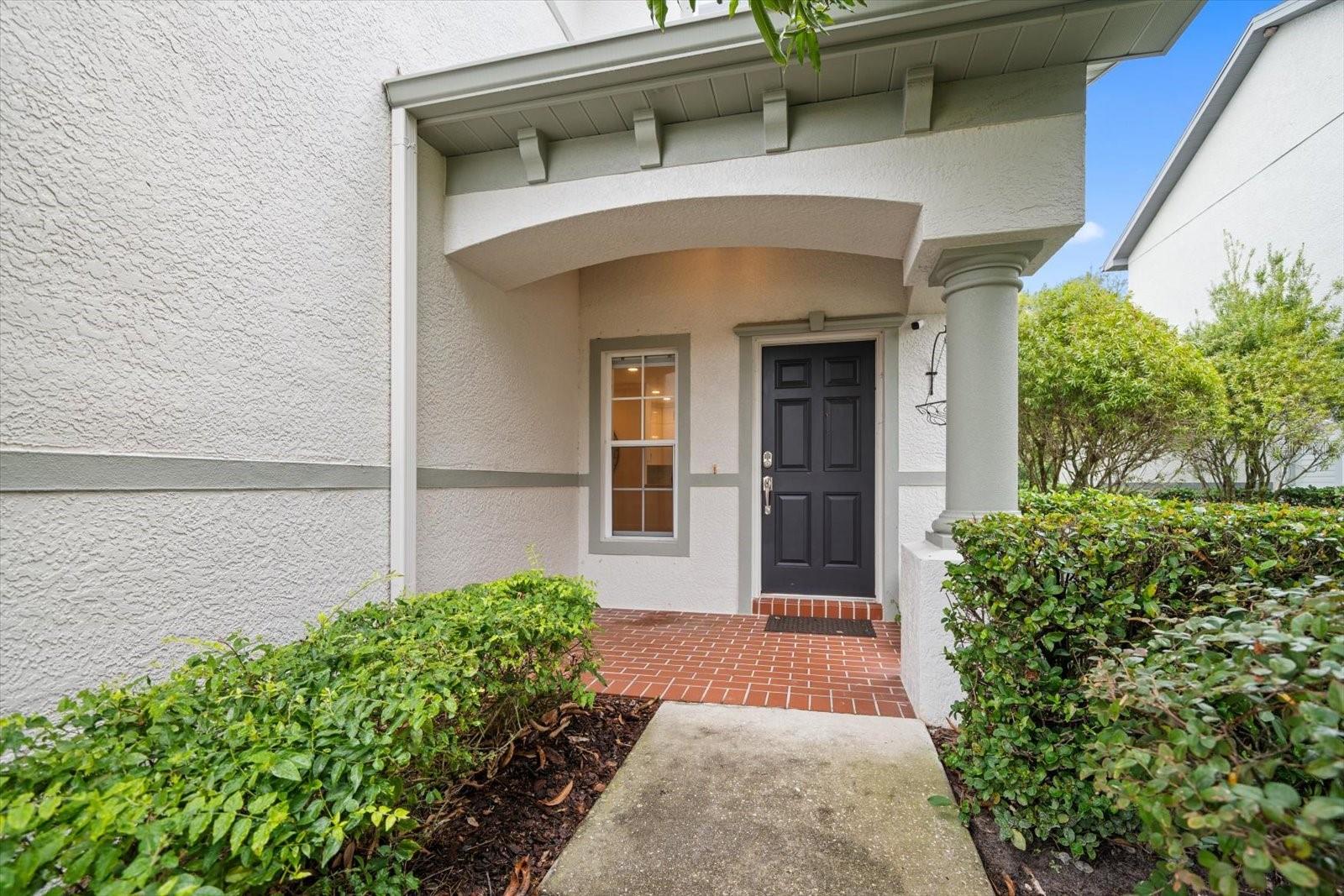 1009 BELLA VISTA DR NE, ST PETERSBURG, FL, 33702