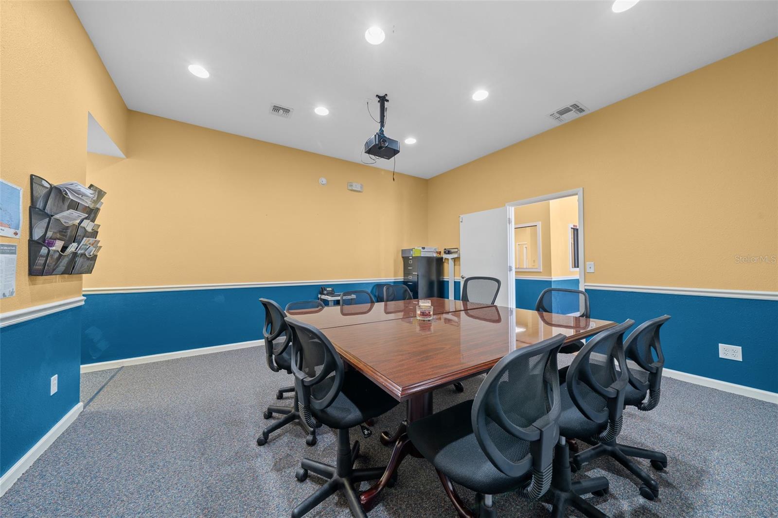 5925 SE ABSHIER BLVD, BELLEVIEW, FL, 34420