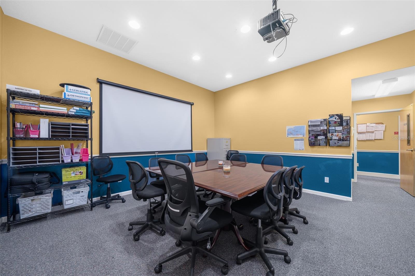5925 SE ABSHIER BLVD, BELLEVIEW, FL, 34420