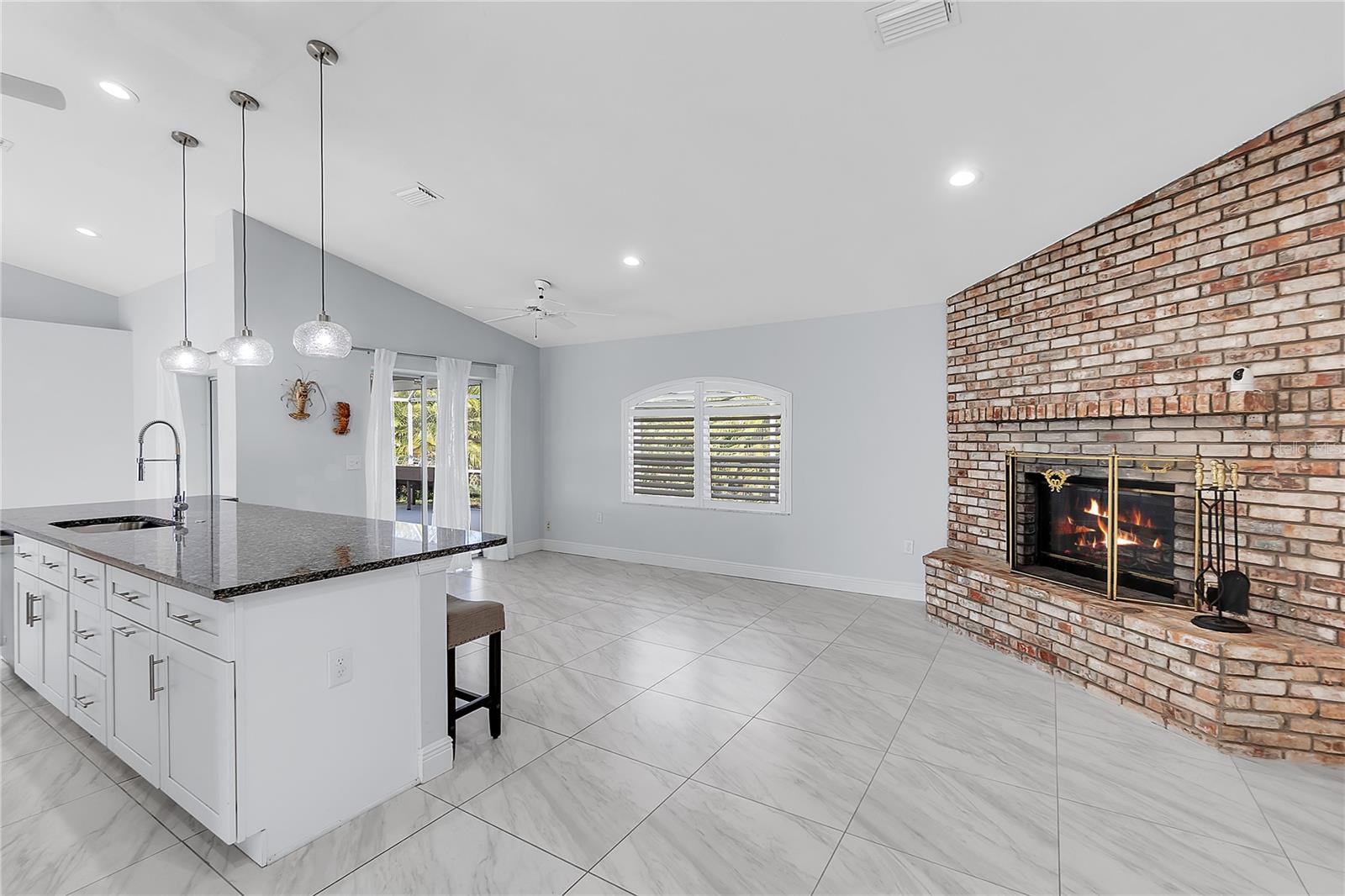 911 WEE BURN PL, SARASOTA, FL, 34243