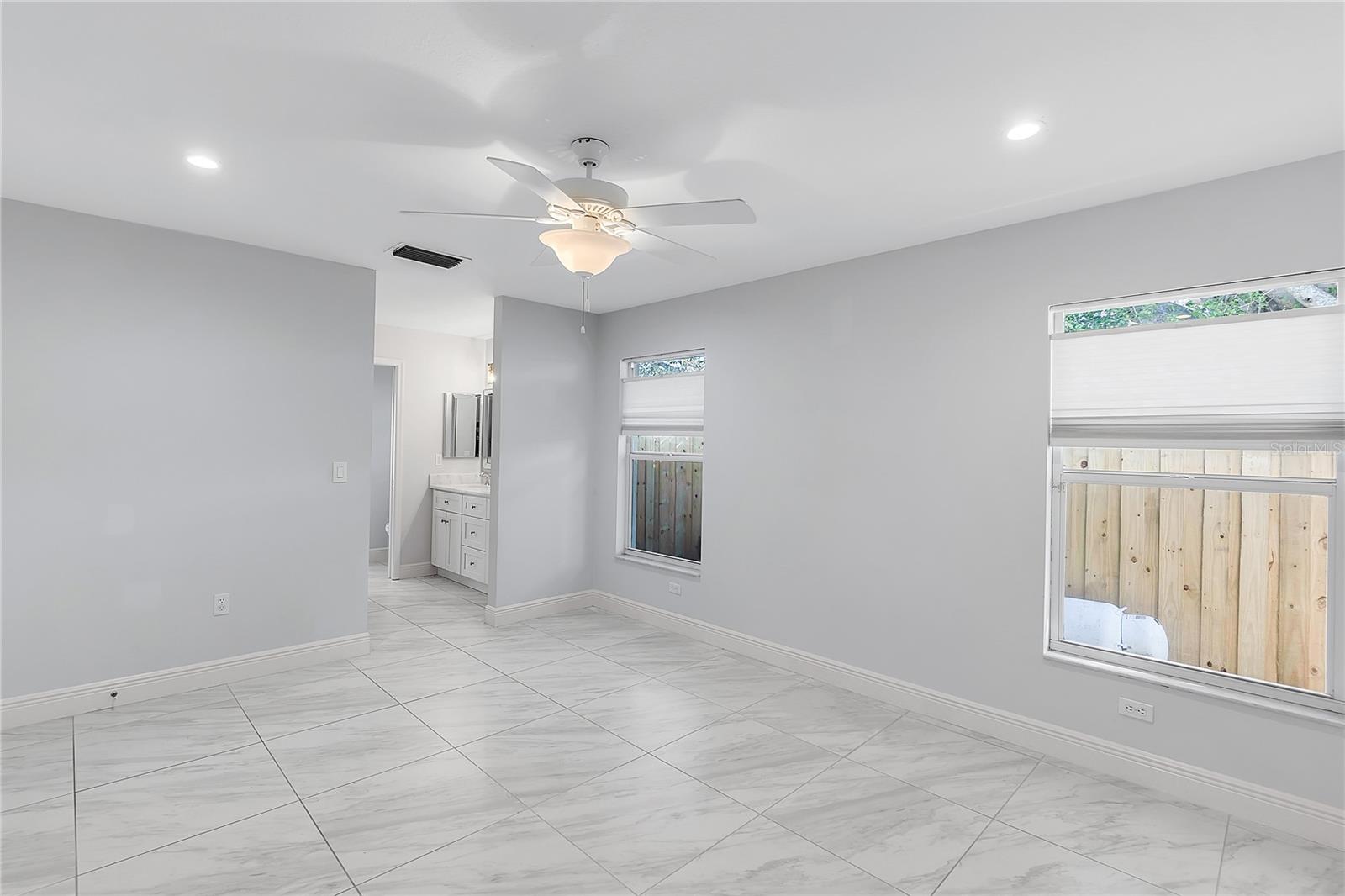 911 WEE BURN PL, SARASOTA, FL, 34243